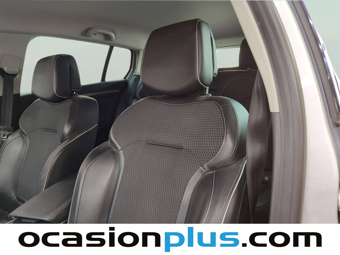 Extras y acabados del Renault Mégane Renault Megane Sport Tourer Bose Energy dCi (130 CV)