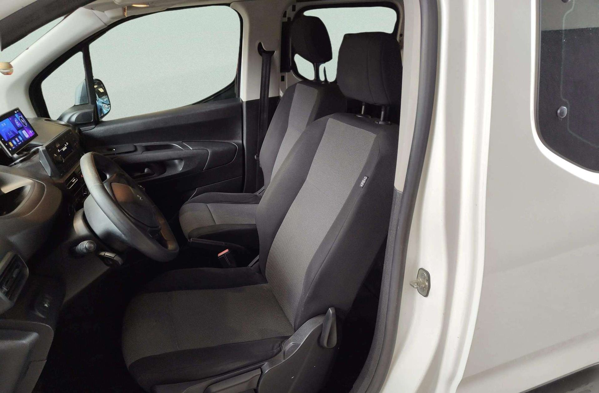 Peugeot Rifter BlueHDi 100 Access Standard - foto 9