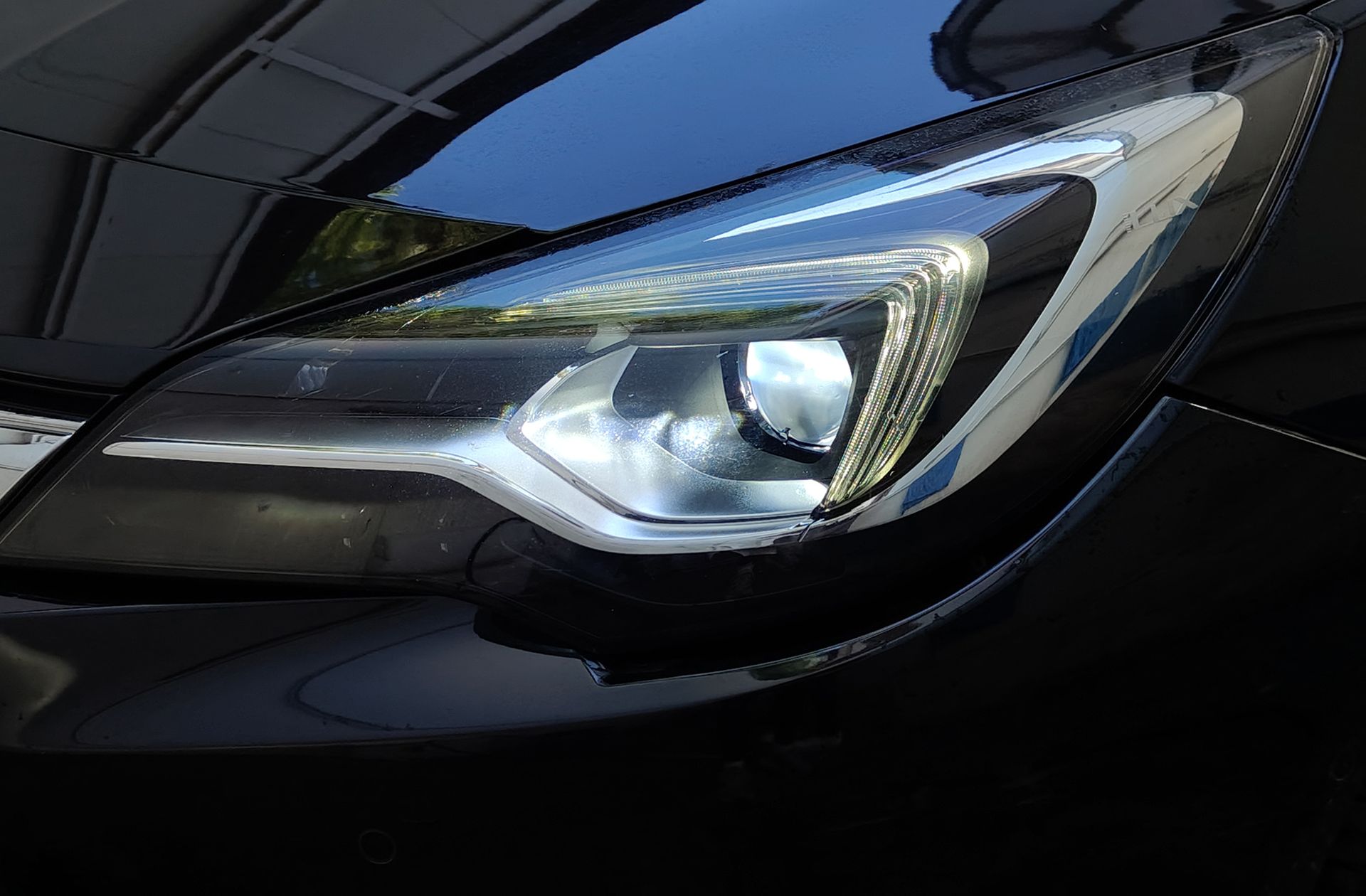 Opel Astra 1.6 CDTi Dynamic - foto 12