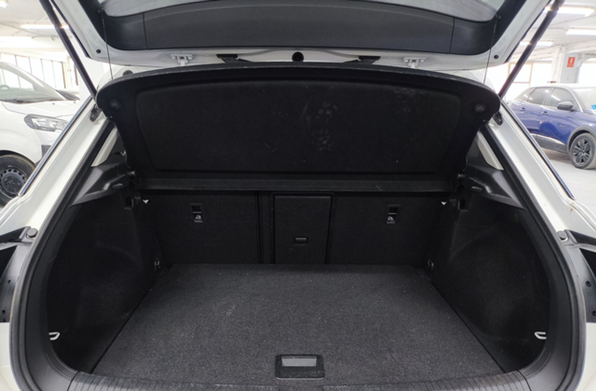 Volkswagen T-Roc Life 2.0 TDI DSG - foto 16