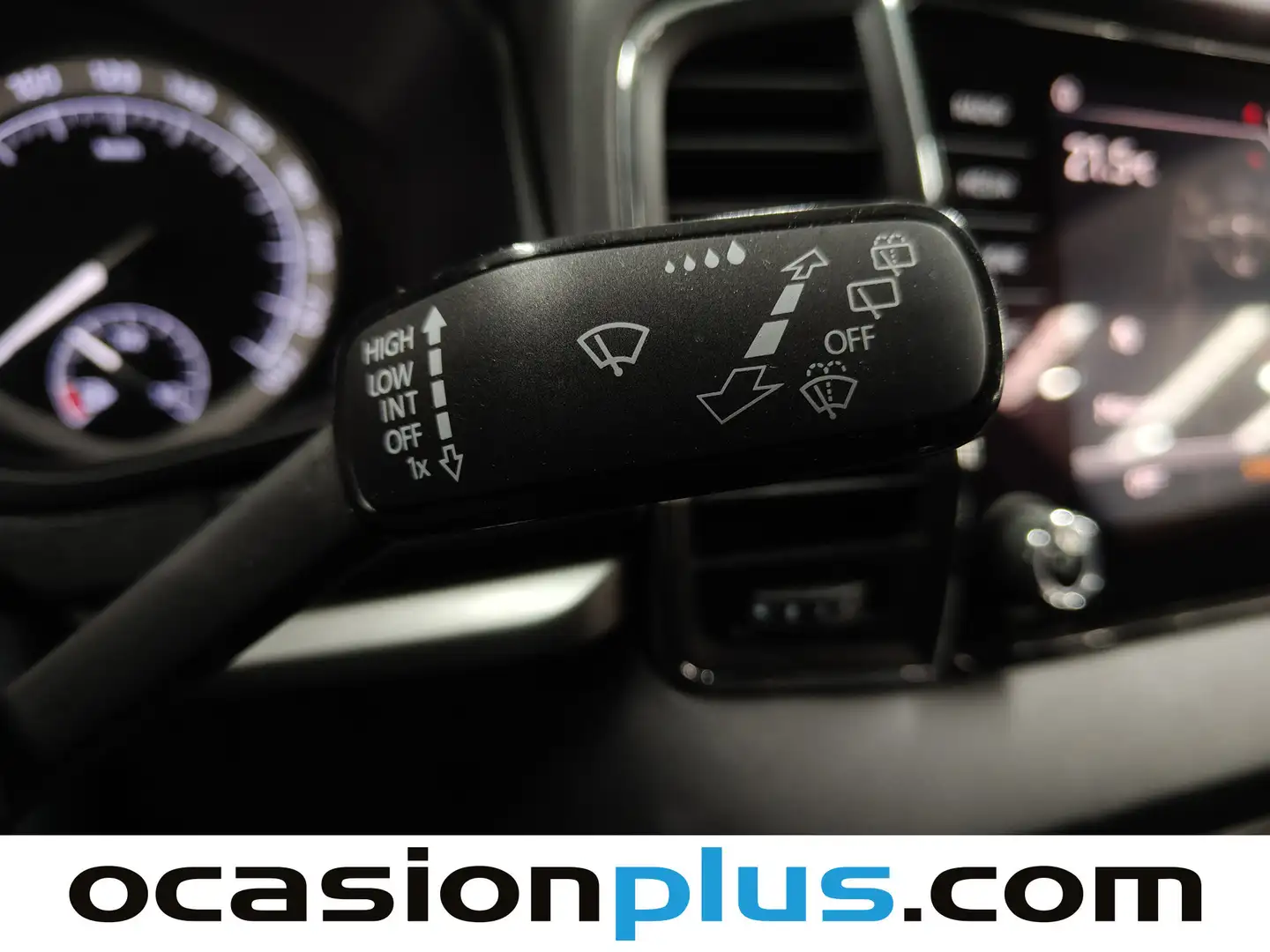 Foto Skoda Karoq Skoda Karoq 1.6 TDI Like (115 CV)