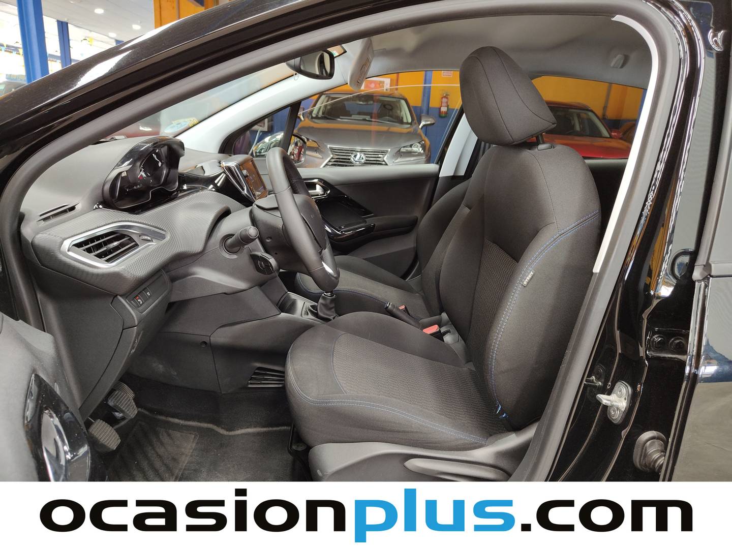 Foto Peugeot 208 Peugeot 208 1.2 PureTech S&S Signature (110 CV)