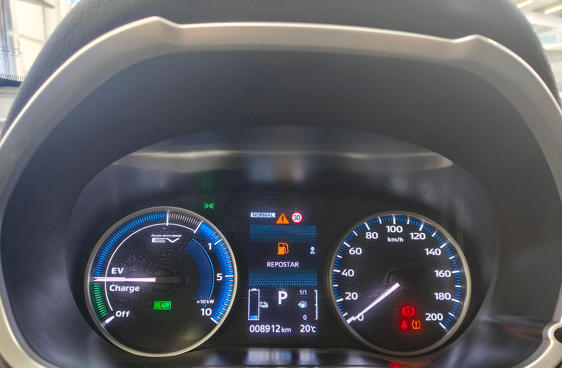 Mitsubishi Eclipse Cross 2.4 PHEV Kaiteki 4WD - foto 22