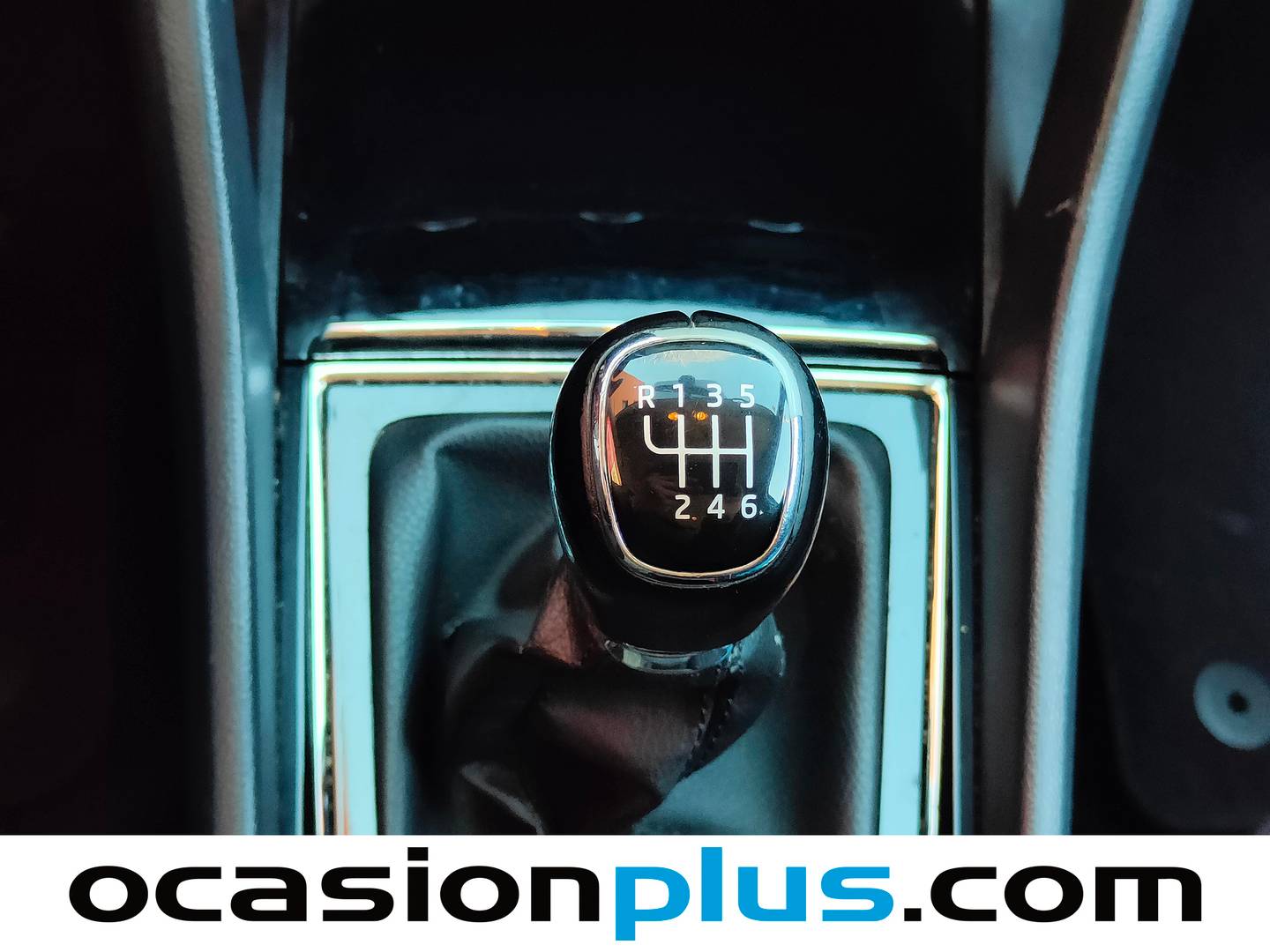 Skoda Karoq Skoda Karoq 1.0 TSI Ambition (115 CV) de segunda mano