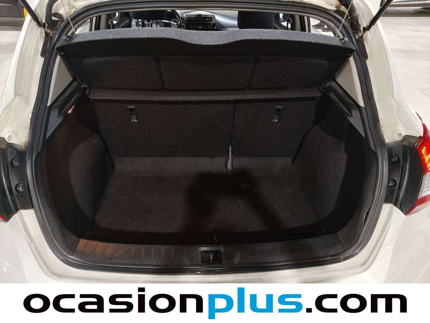 Fotos maletero Nissan PULSAR Nissan Pulsar 1.5 dCi Acenta (110 CV)