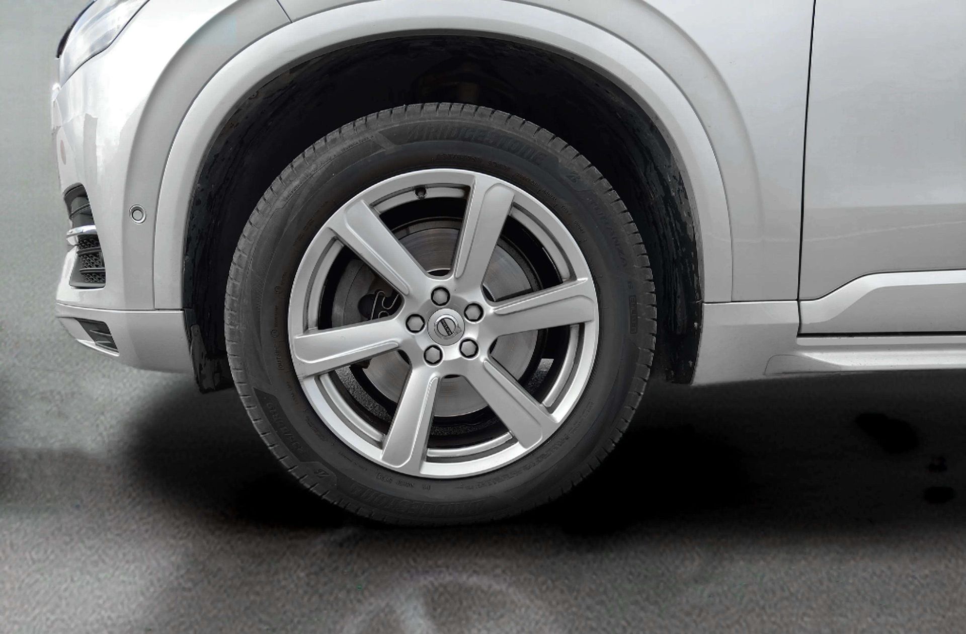 Volvo XC90 D4 Momentum - foto 32