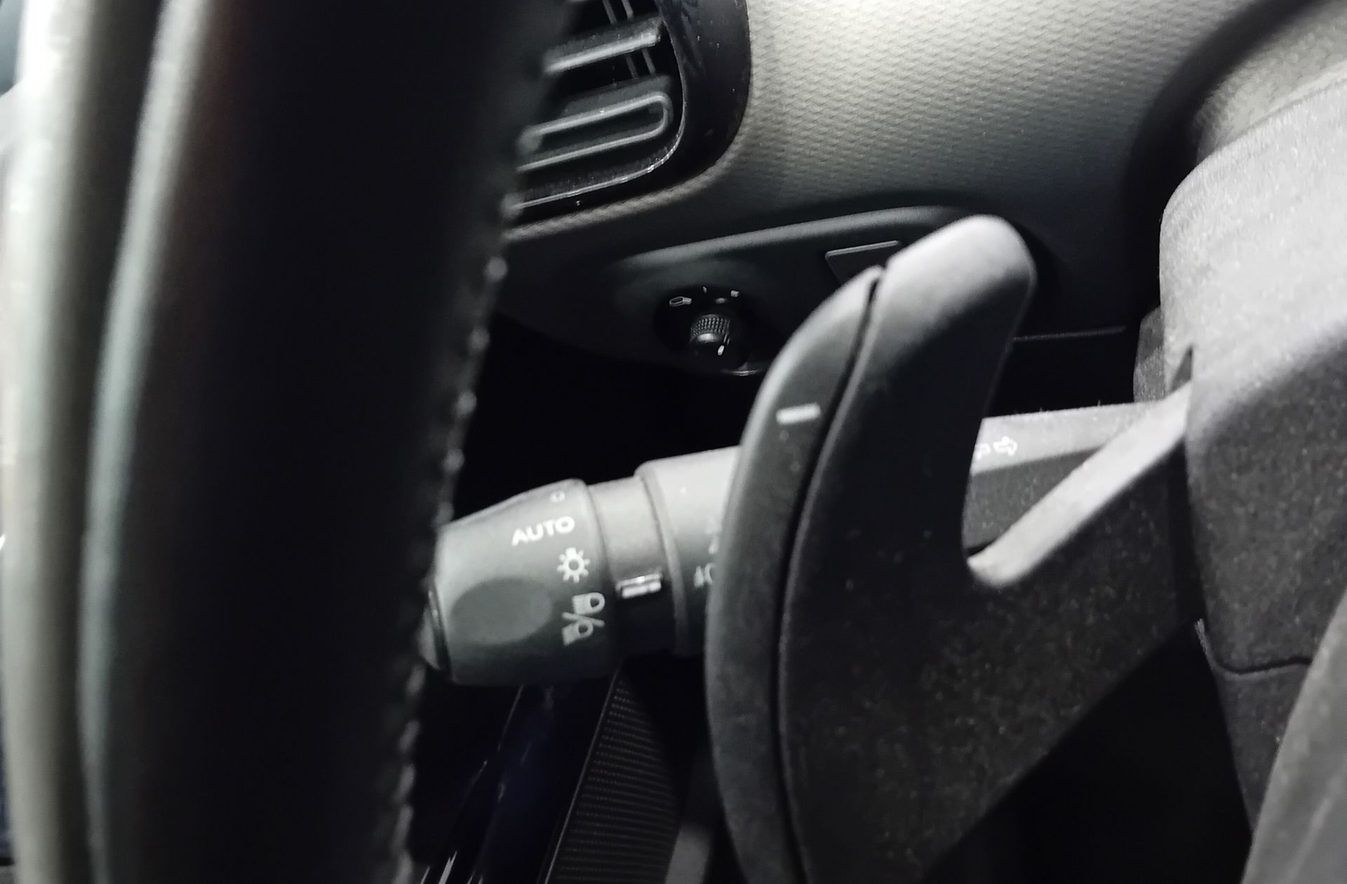 Citroën C4 Cactus BlueHDi 100 Feel Edition ETG6 - foto 18