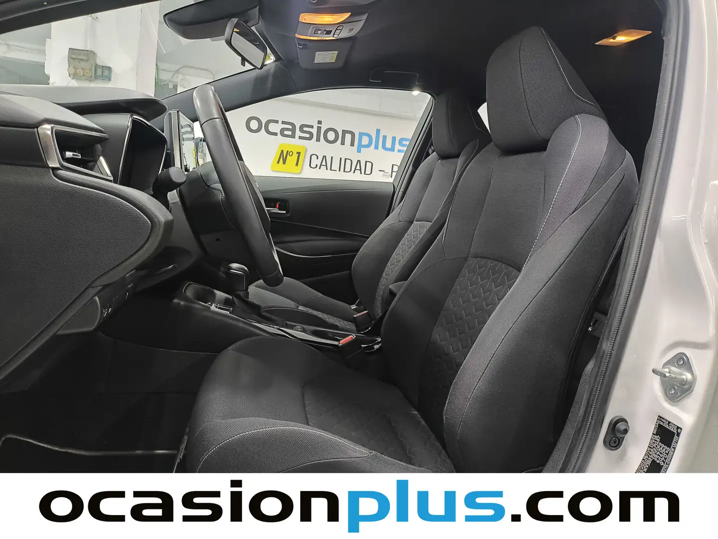 Foto Toyota Corolla Toyota Corolla 1.8 125 Híbrido Active Tech E-CVT (122 CV)