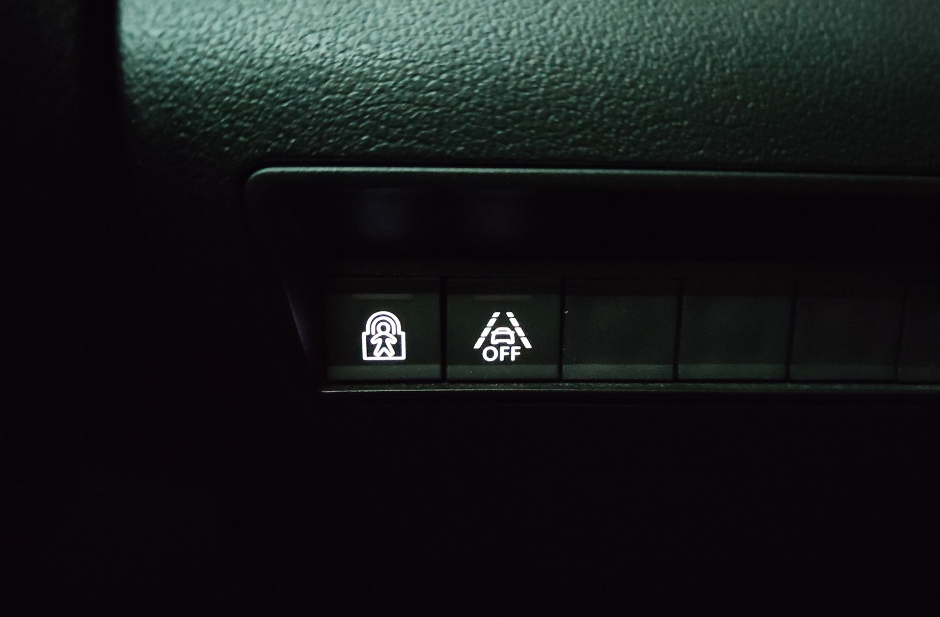 Citroën Berlingo BlueHDi 100 Talla M Shine - foto 24