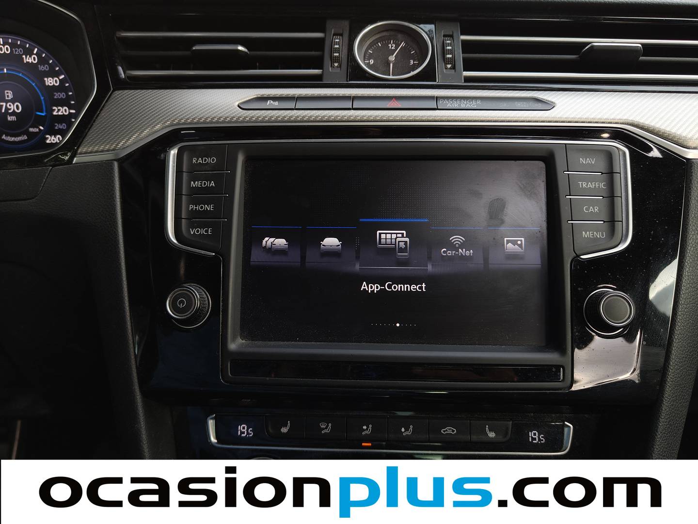 Volkswagen Passat Volkswagen Passat Sport 1.8 TSI BMT (180 CV) DSG Pack R-line de ocasión