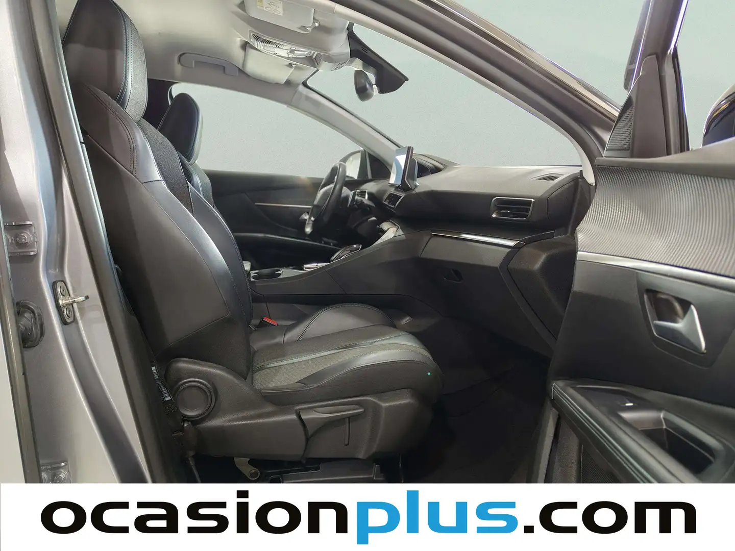 Foto Peugeot 5008 Peugeot 5008 PureTech 130 S&S Allure EAT8 (130 CV)