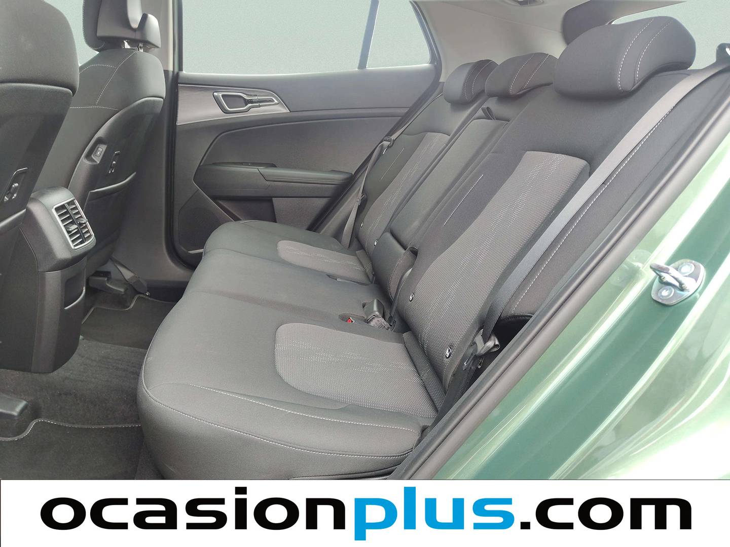 Foto asientos traseros KIA Sportage KIA Sportage 1.6 CRDi MHEV Drive 4x2 (136 CV)