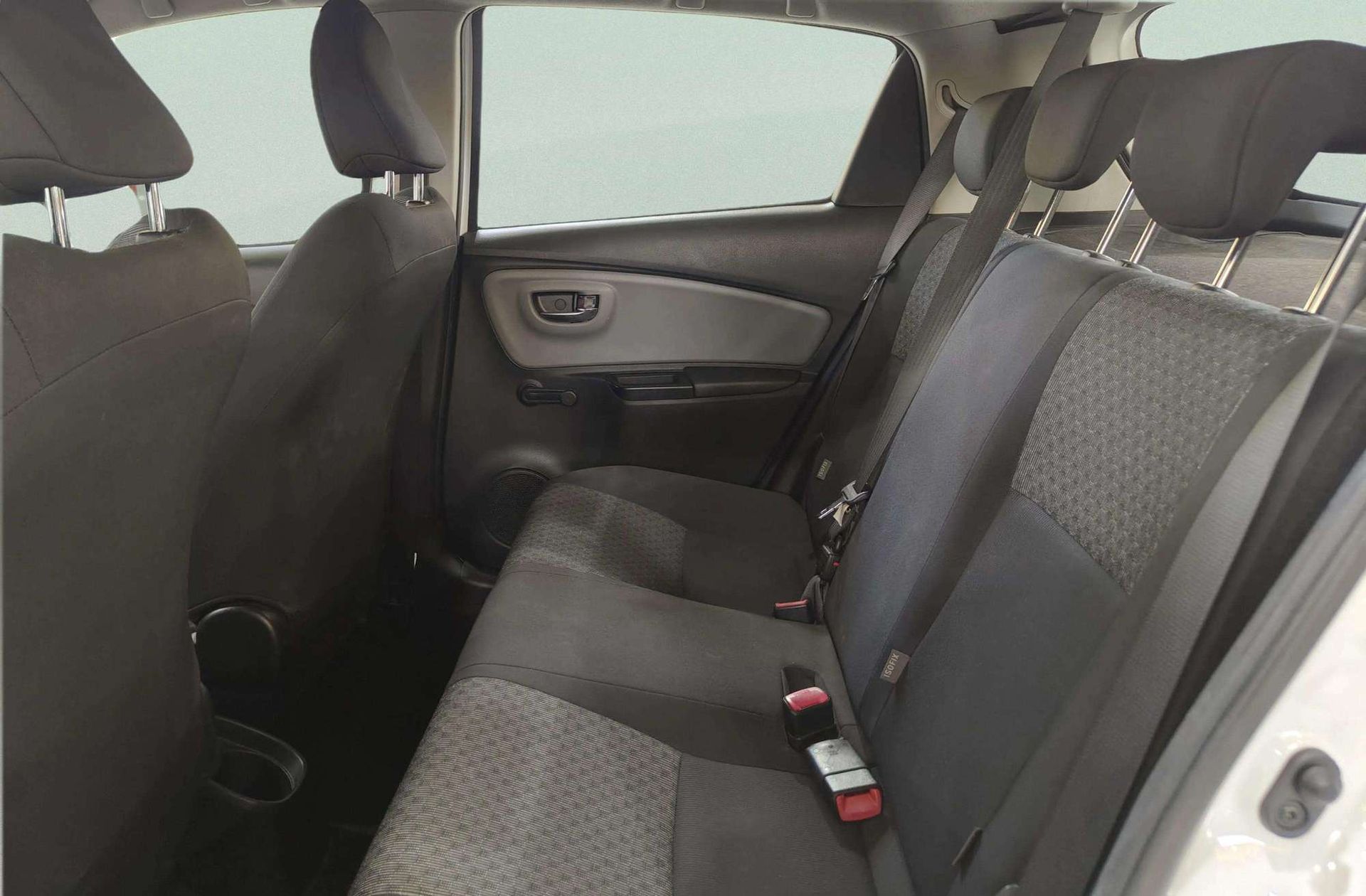 Toyota Yaris 1.4 D4-D Active - foto 10