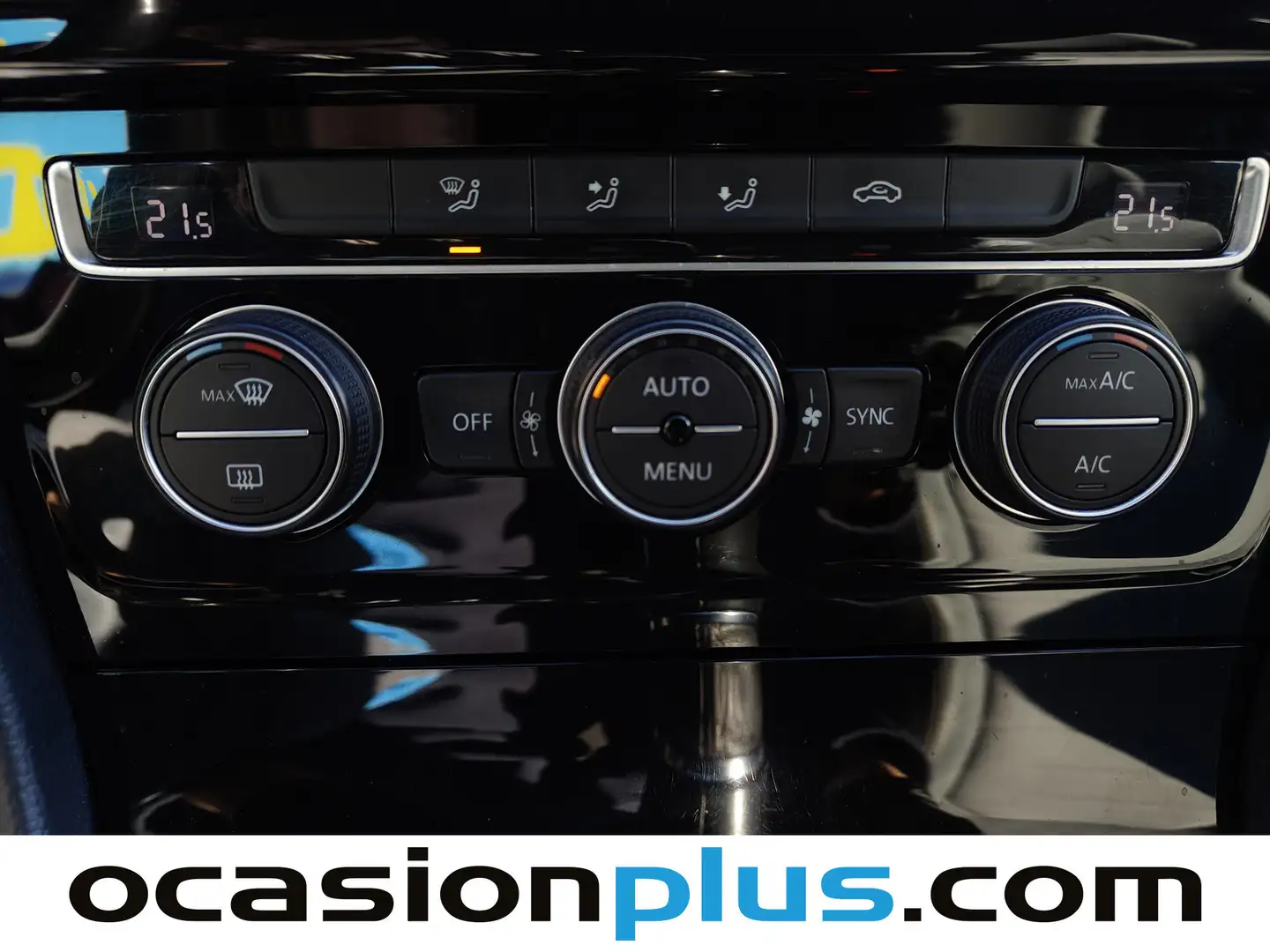 Foto Volkswagen Golf Volkswagen Golf Sport 1.6 TDI BMT (110 CV) Pack R-Line