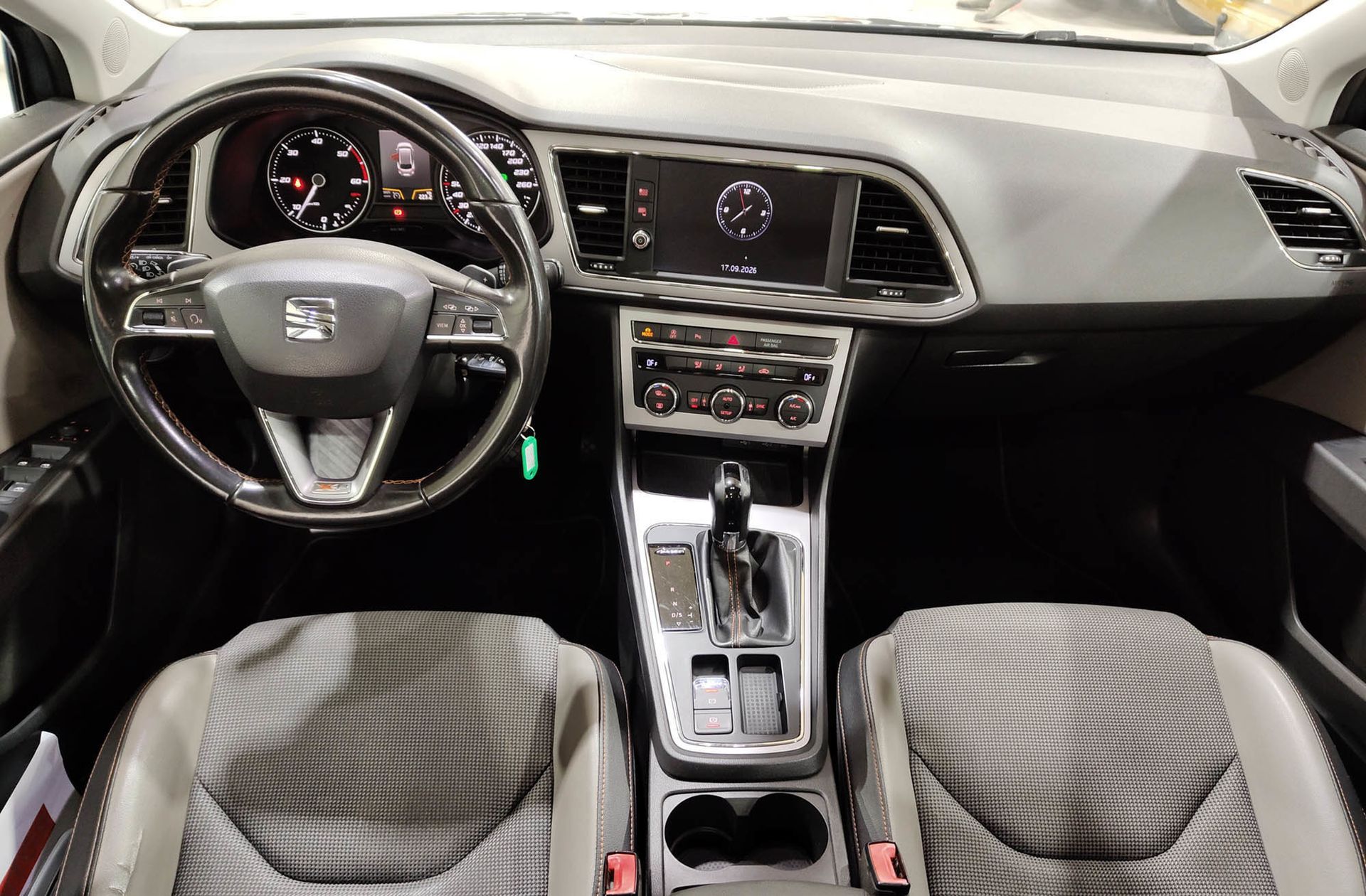 SEAT León ST 2.0 TDI X-perience 4Drive DSG6 - foto 7