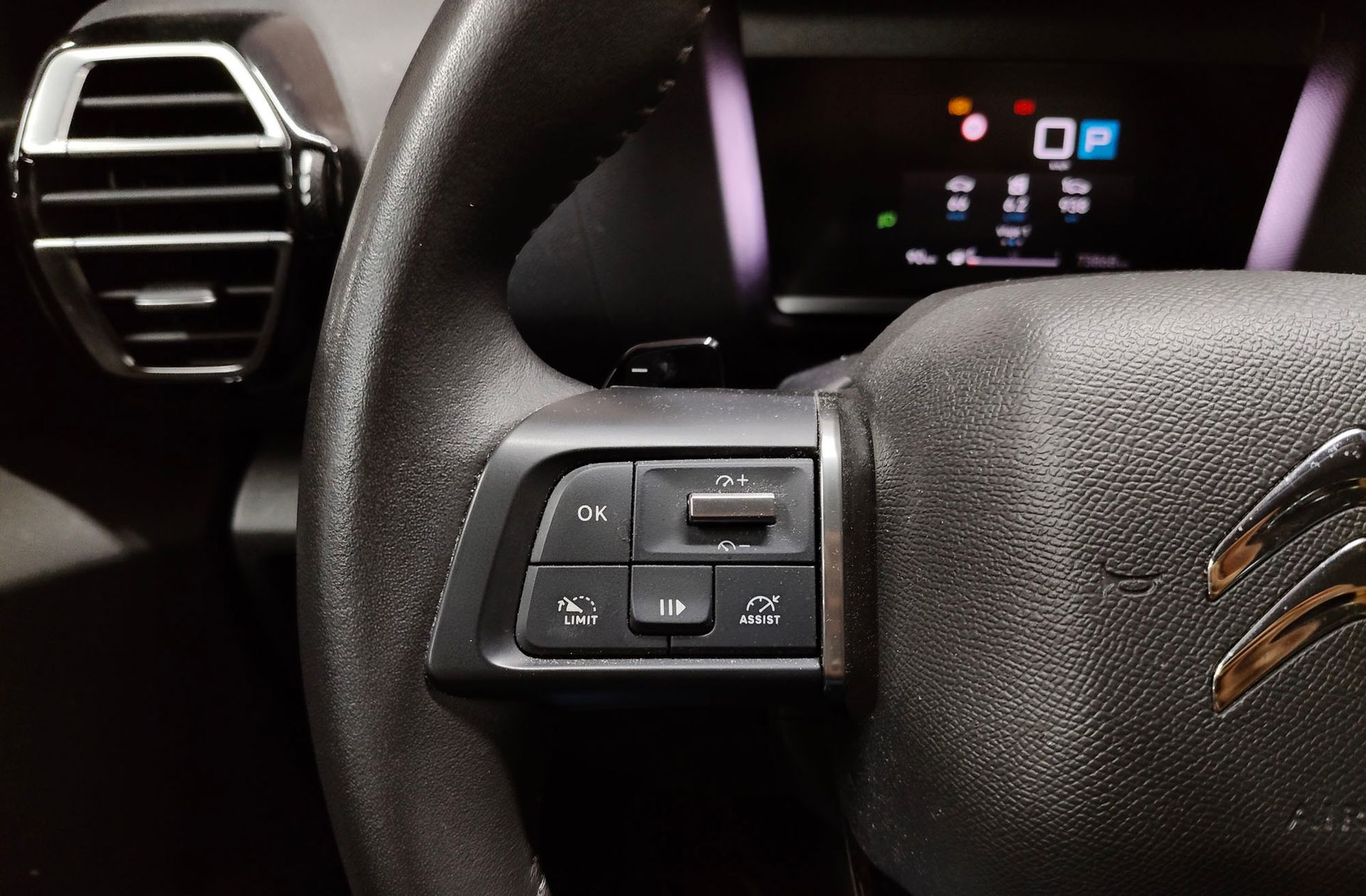 Citroën C4 X Hybrid 136 e-DCS6 Plus - foto 26