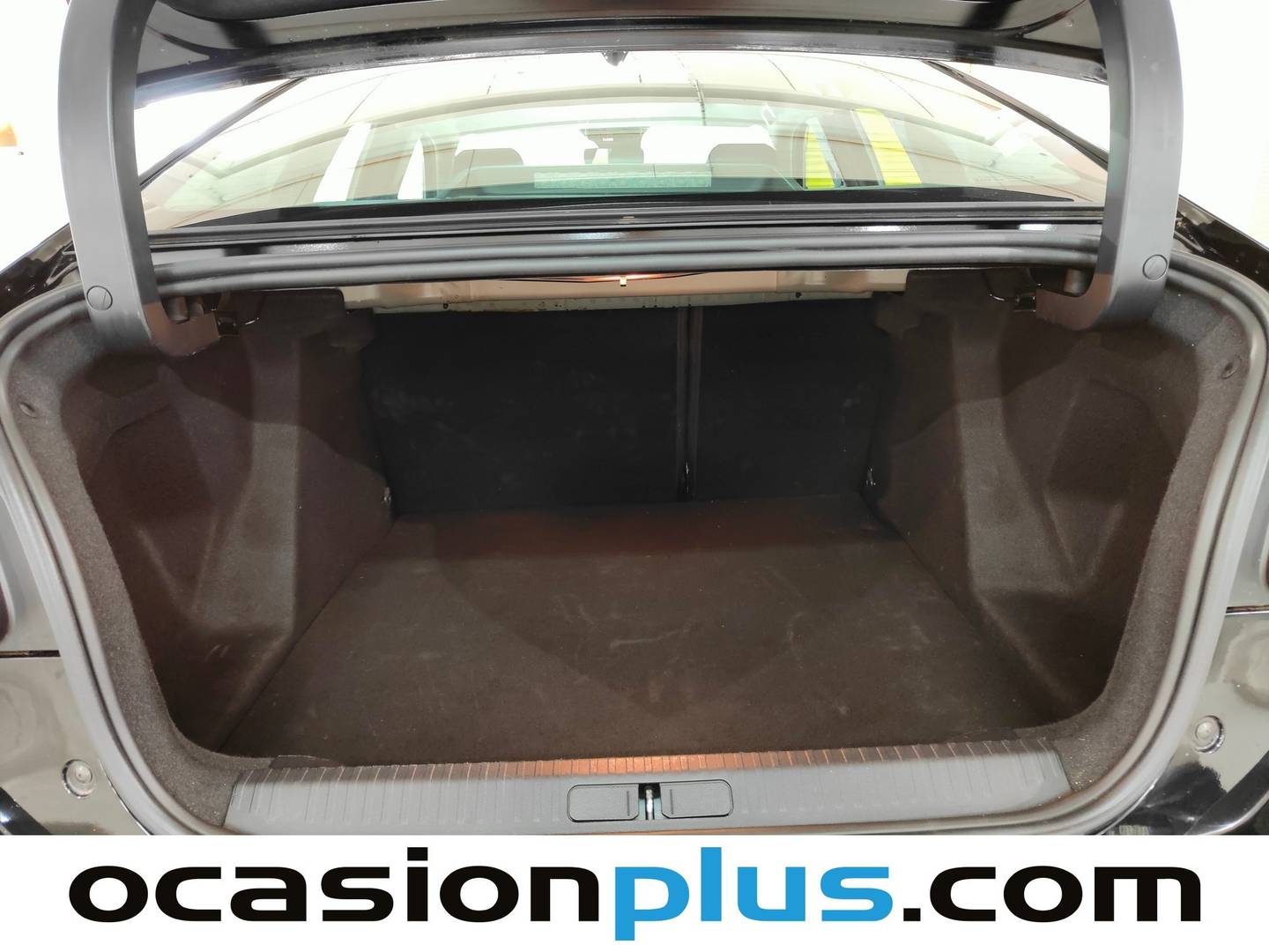 Foto Citroën C4 X Citroen C4 X PureTech 130 S&S Plus EAT8 (131 CV)