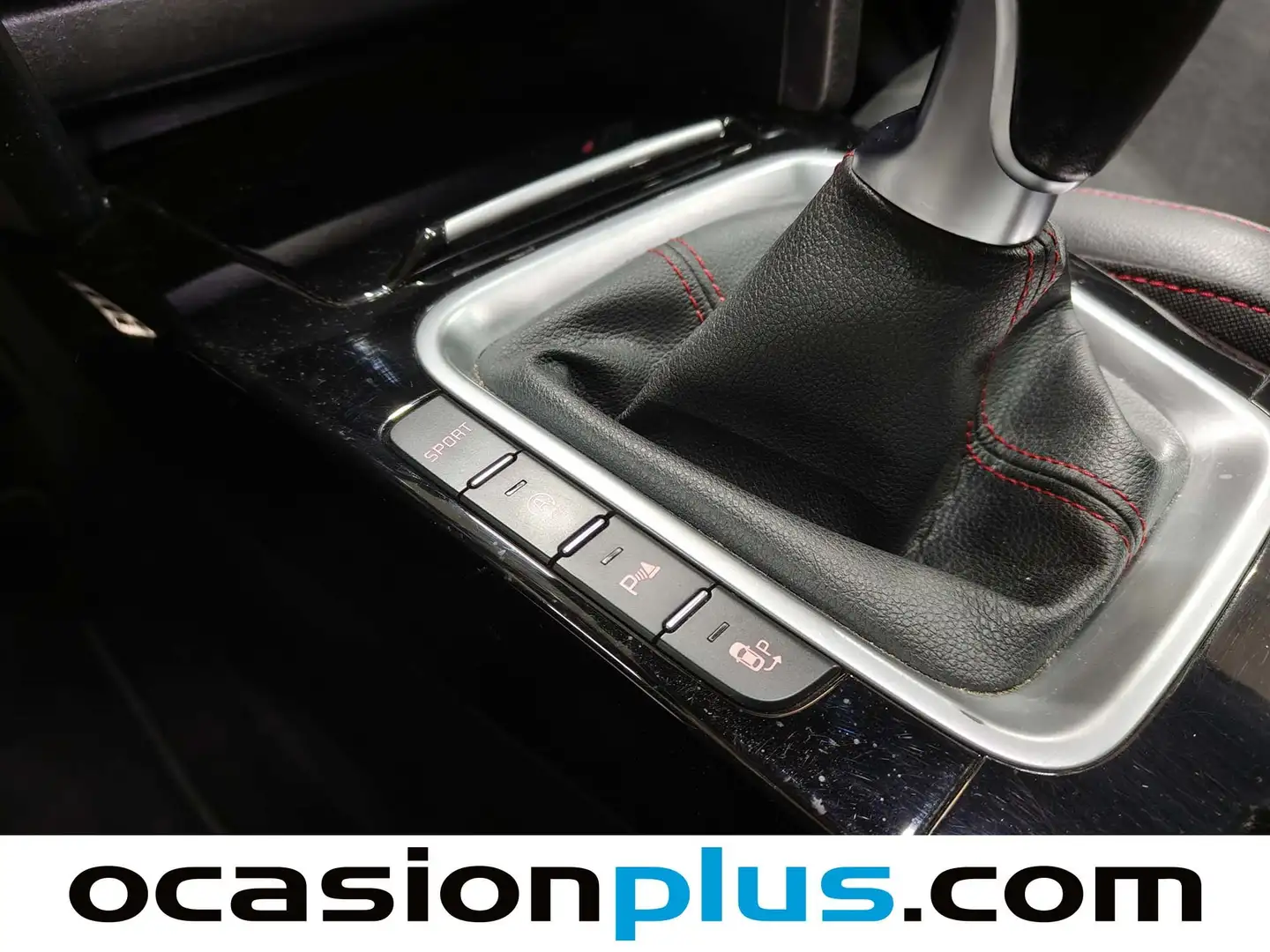 Foto KIA Ceed Kia Ceed 1.6 T-GDi GT (204 CV)