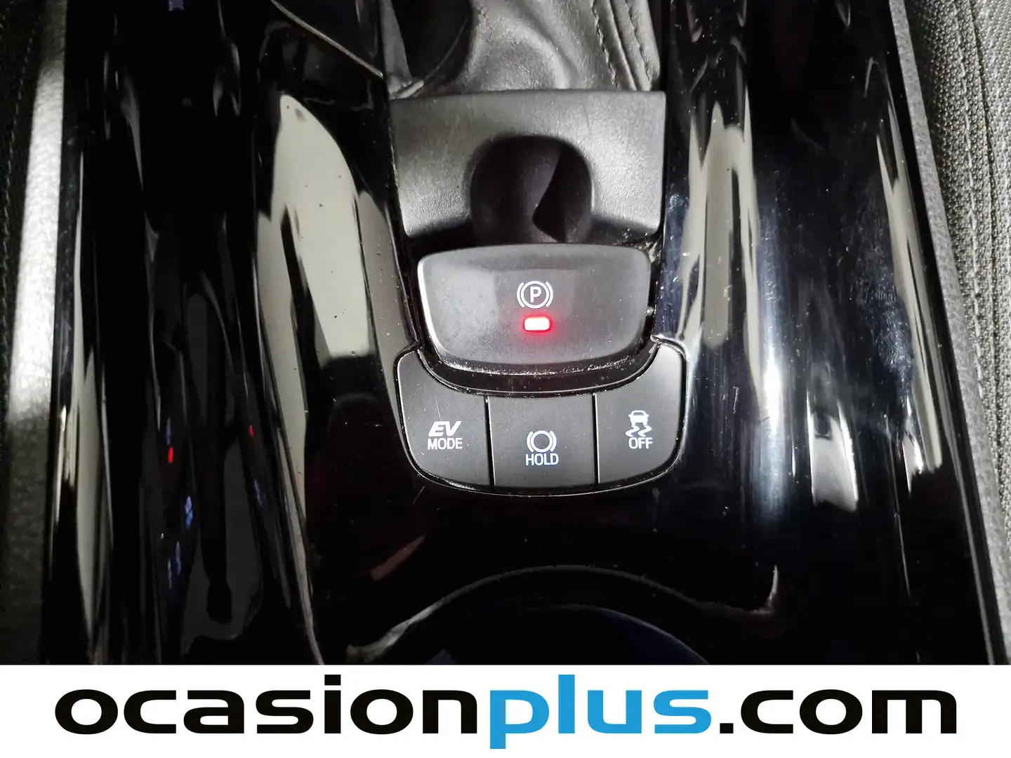 Foto Toyota C-HR Toyota C-HR 1.8 125H Advance (122 CV)