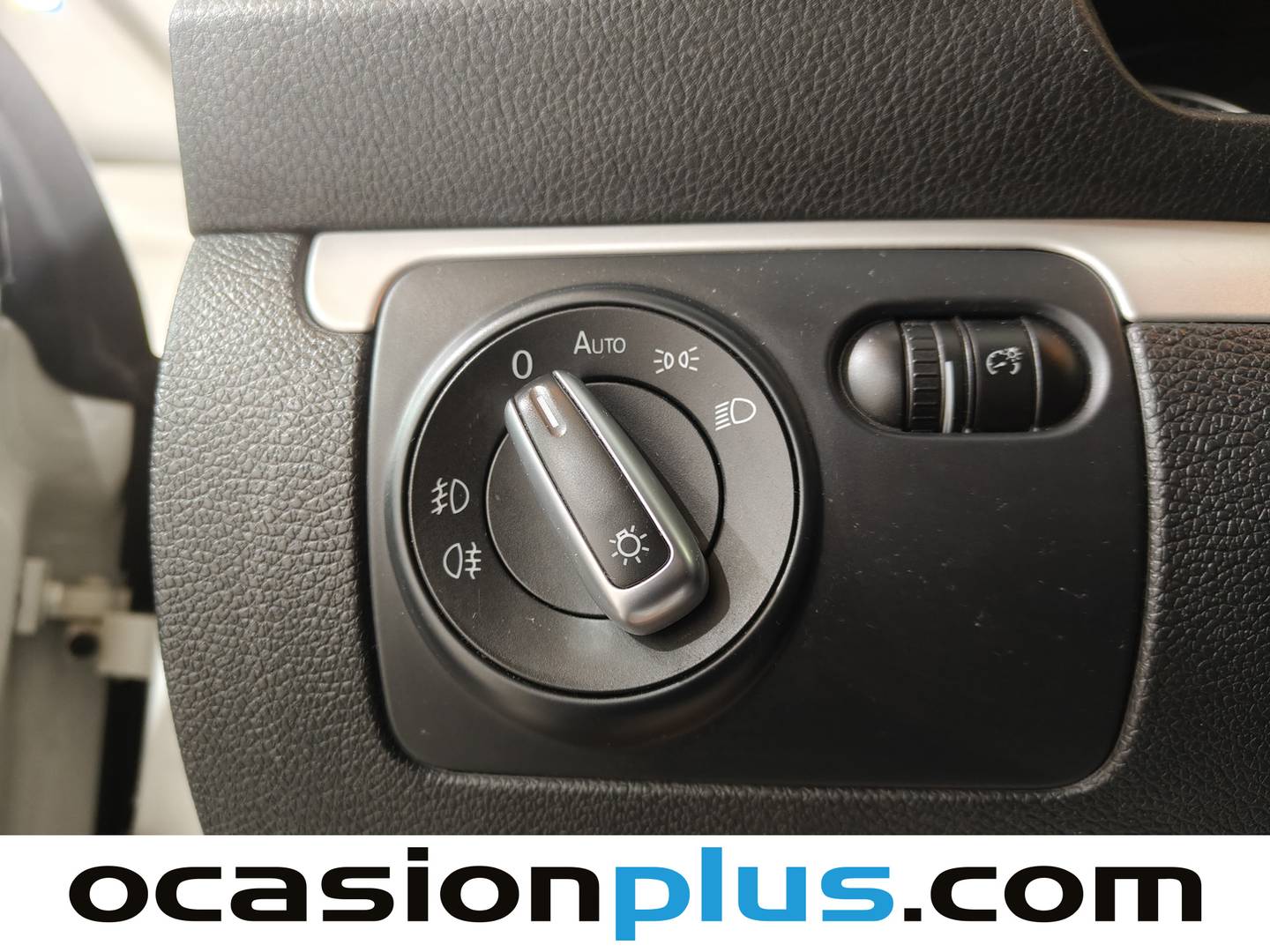 Equipamiento del Volkswagen Scirocco Volkswagen Scirocco 1.4 TSI DSG (160 CV)