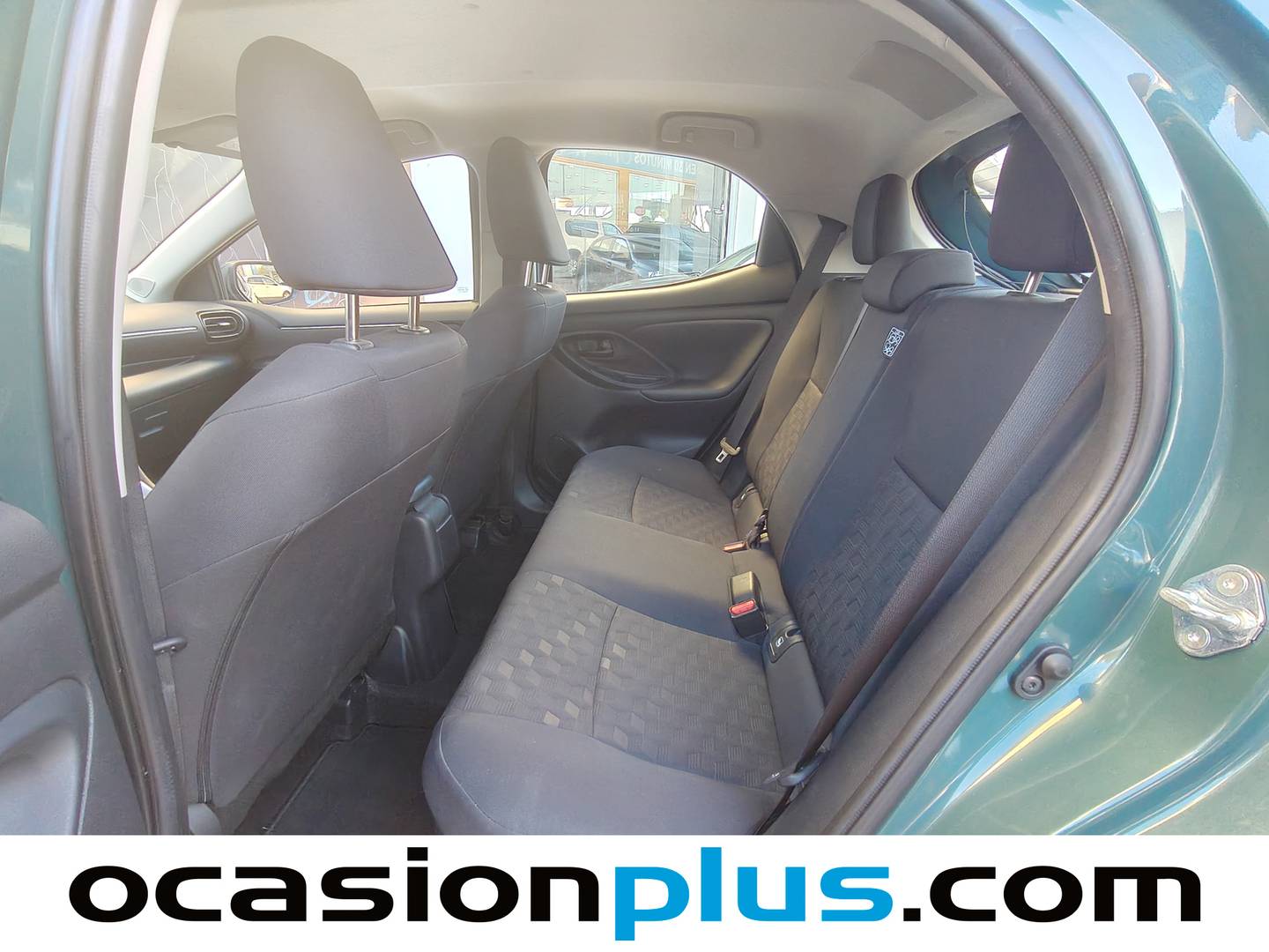Foto asientos traseros Toyota Yaris Toyota Yaris 120H Active Plus (116 CV)