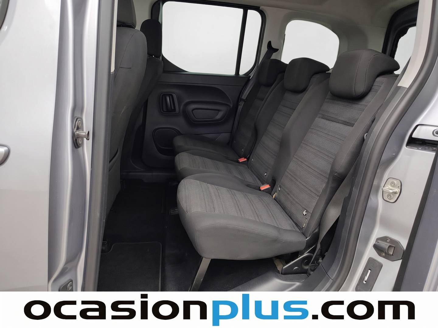 Foto asientos traseros Opel Combo Life Opel Combo Life 1.5 TD S&S Selective L (100 CV)