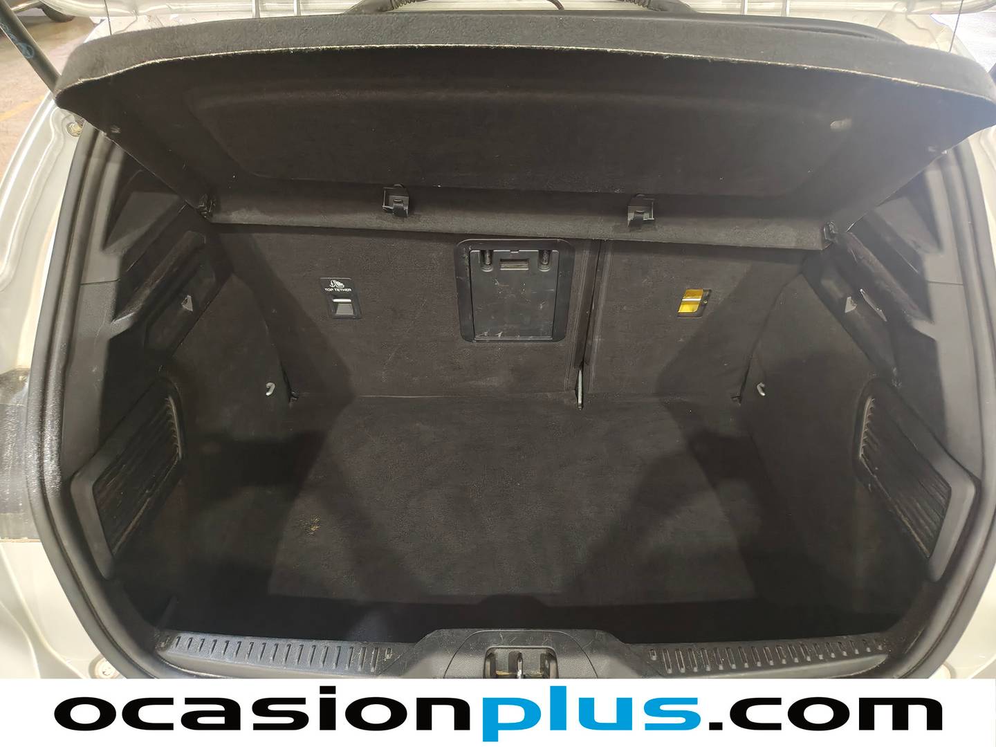 Fotos maletero Ford Focus Ford Focus 1.0 Ecoboost MHEV ST-Line (125 CV)