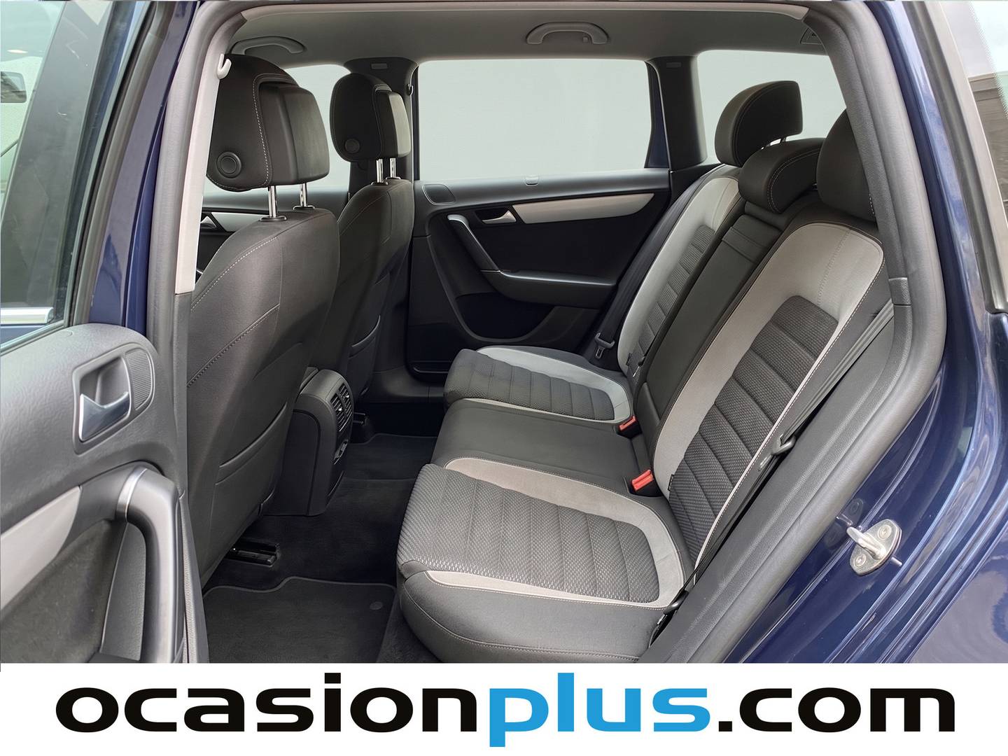 Foto asientos traseros Volkswagen Passat Volkswagen Passat Variant VoR-Line 2.0 TDI BMT (140 CV)