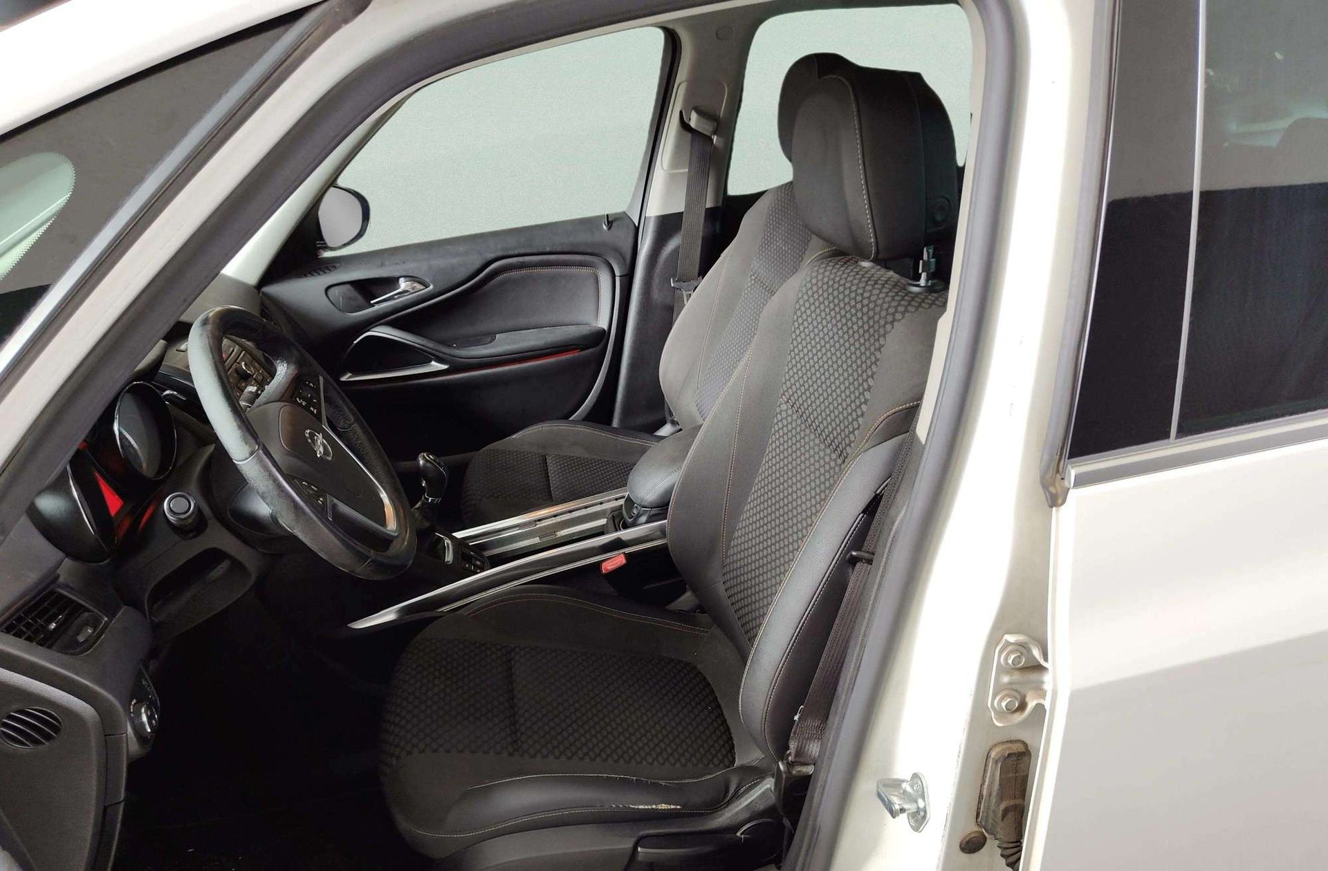 Opel Zafira 1.6 CDTi Excellence - foto 9