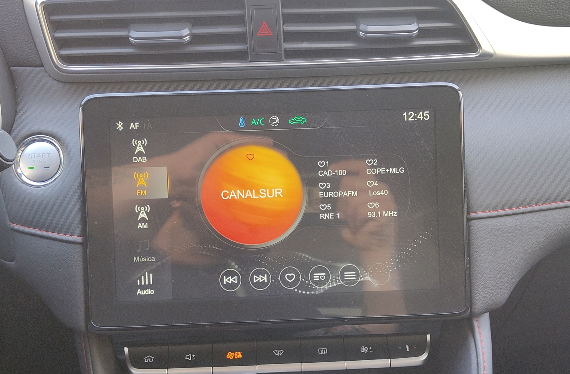 MG ZS 1.0T Luxury - foto 27