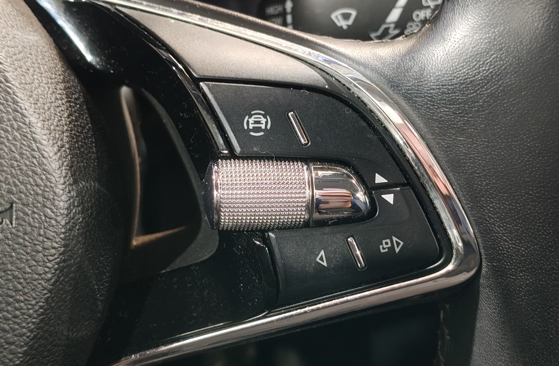 Škoda Kamiq 1.0 TSI Ambition - foto 27