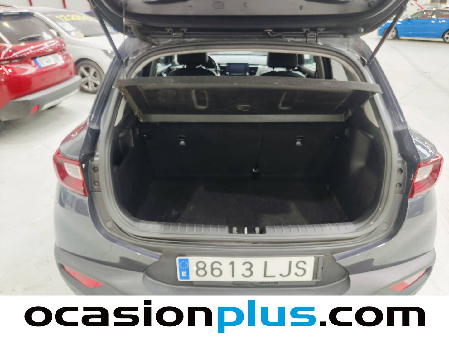 Foto KIA Stonic Kia Stonic 1.0 T-GDi Black Edition DCT (120 CV)