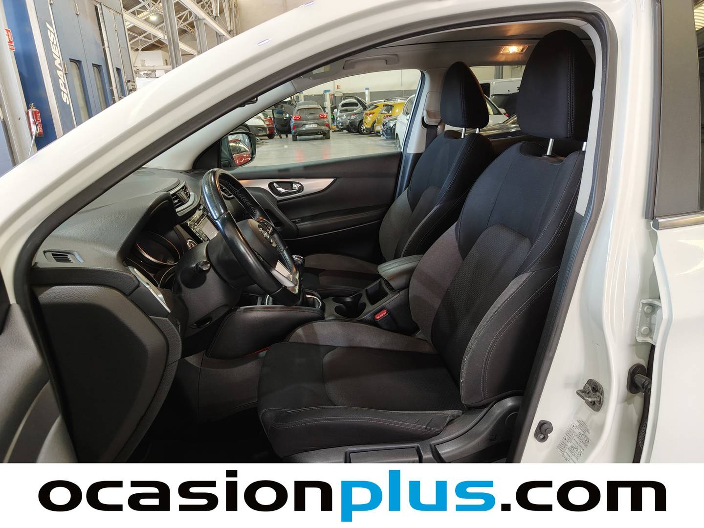 Foto asientos delanteros Nissan QASHQAI Nissan Qashqai DIG-T 140 Tekna 4x2 (140 CV)