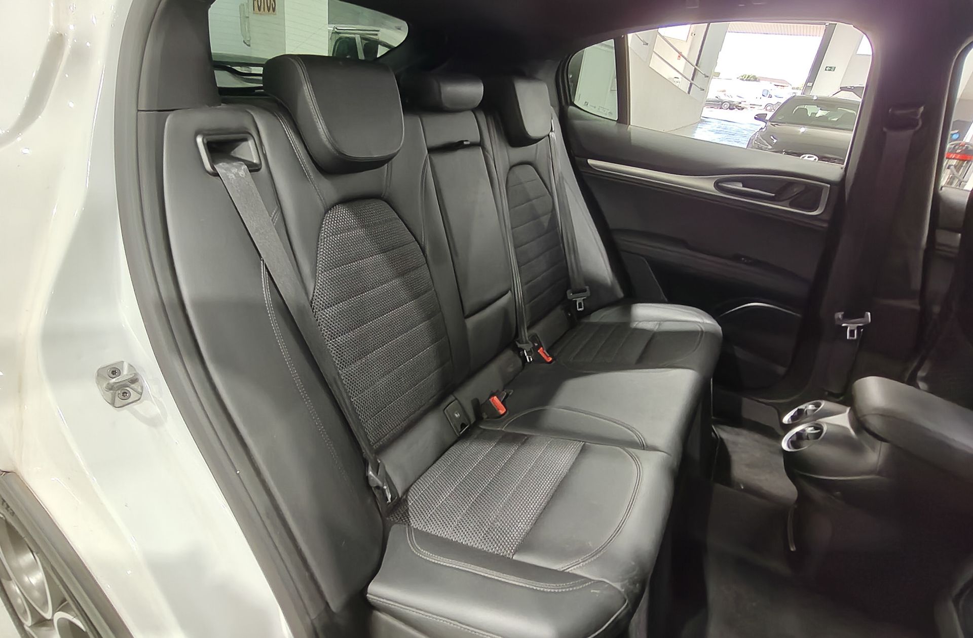 Alfa Romeo Stelvio 2.2 Diesel Sprint RWD - foto 19