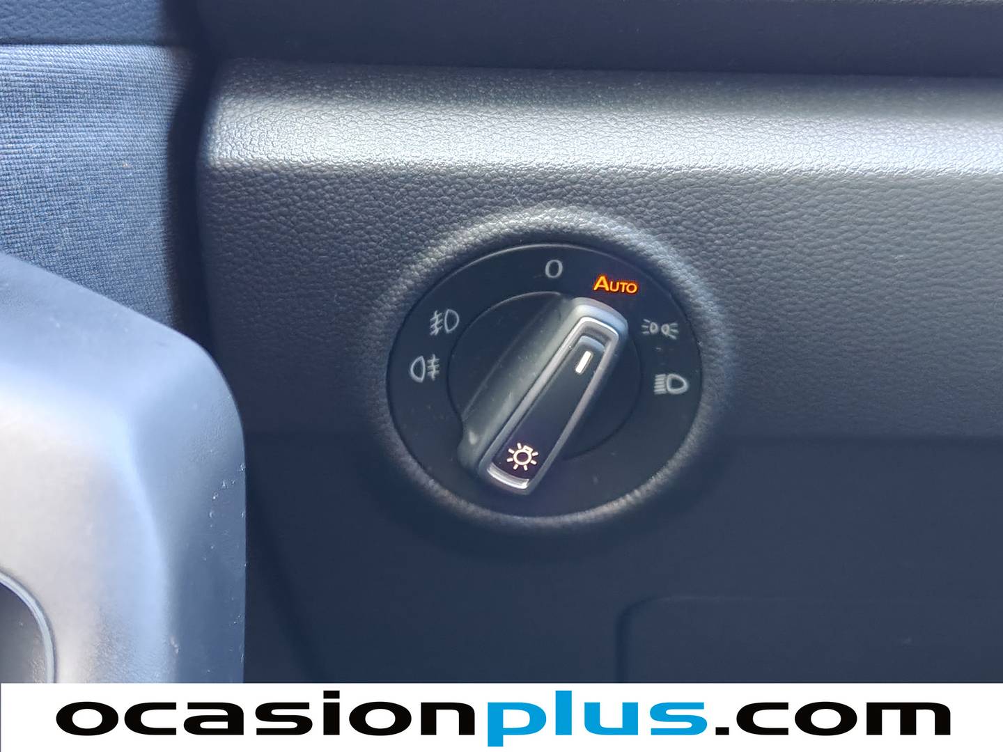 Foto Volkswagen T-Roc Volkswagen T-Roc Advance 1.0 TSI (110 CV)