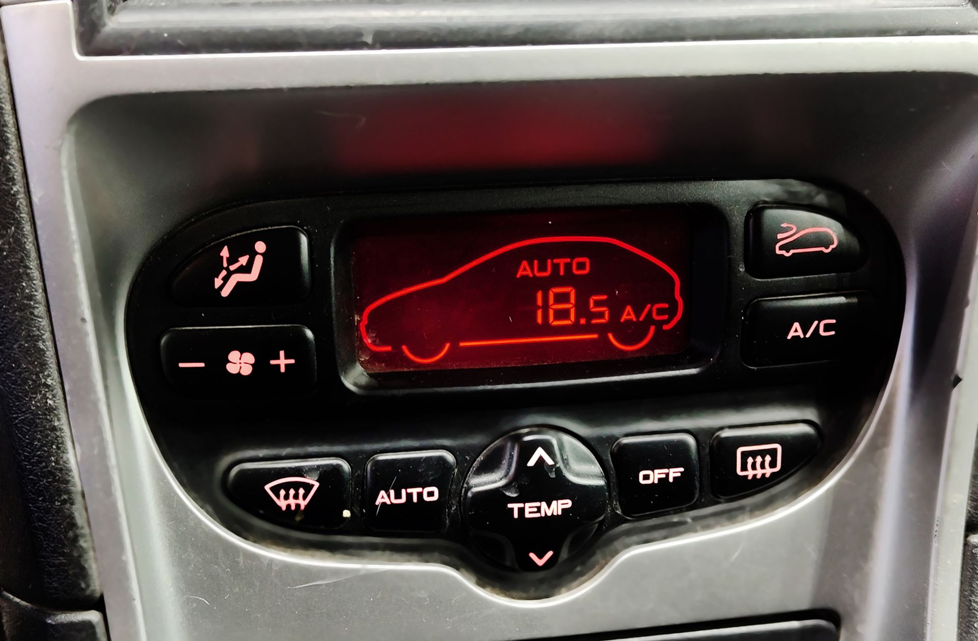 Peugeot 307 2.0 HDi Clim Plus - foto 22
