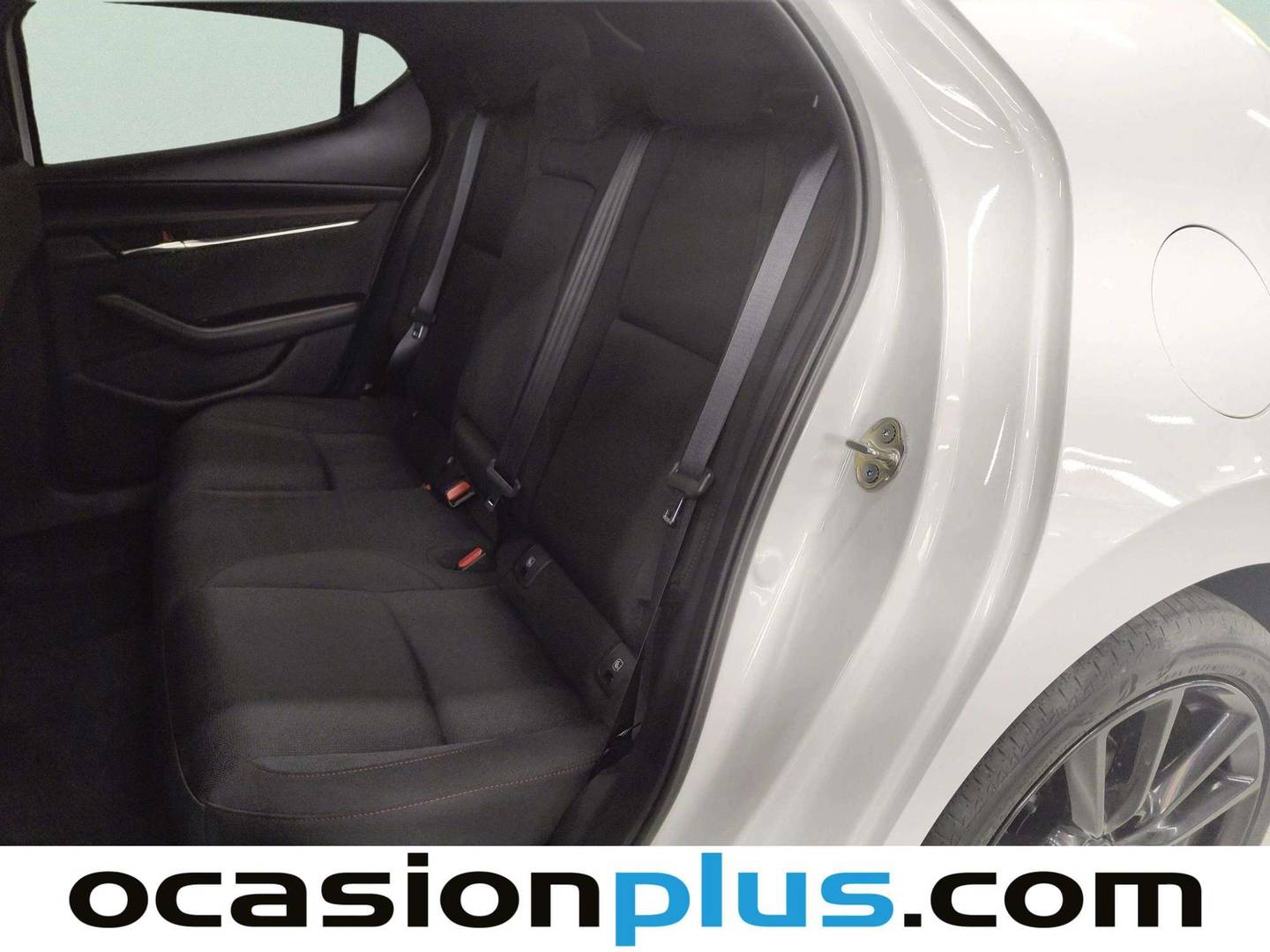 Foto asientos traseros Mazda Mazda3 Mazda Mazda 3 2.0 e-SKYACTIV-G Homura (122 CV)