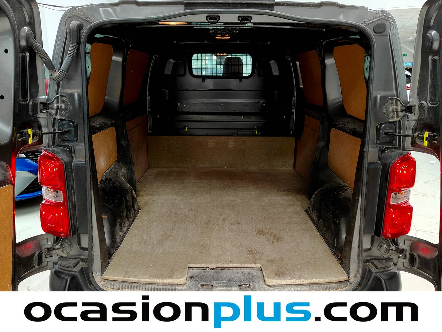 Foto asientos traseros Toyota Proace Toyota Proace 2.0D VX L1 (145 CV)