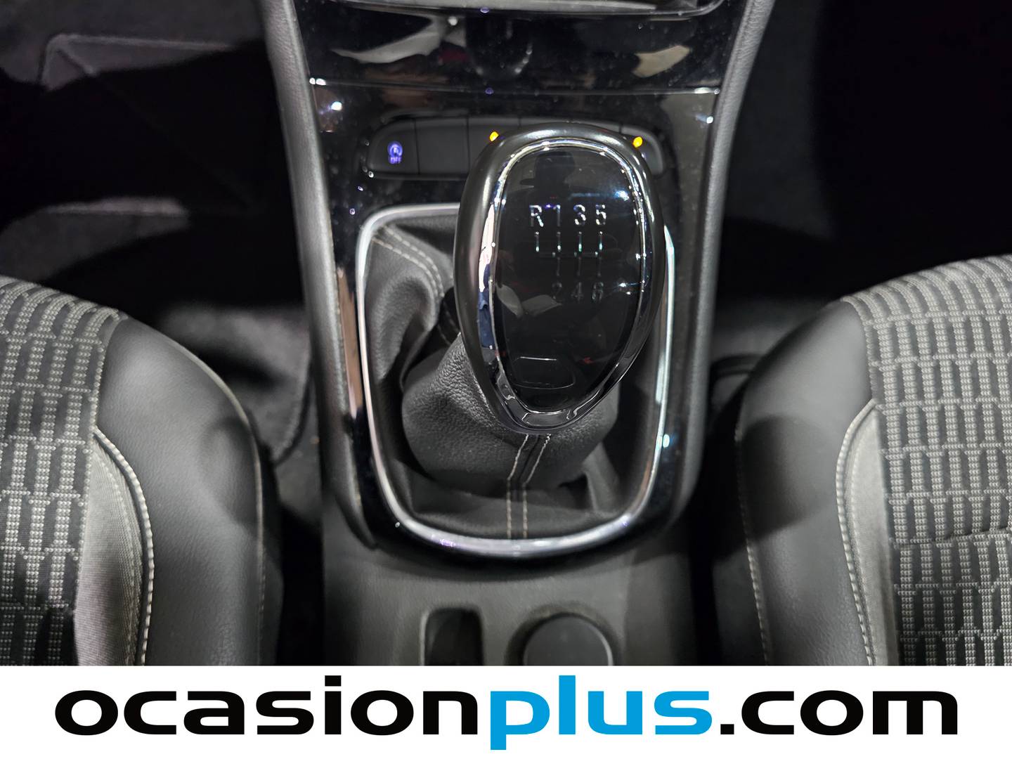 Foto Opel Astra Opel Astra 1.5D DVH Design & Tech (122 CV)