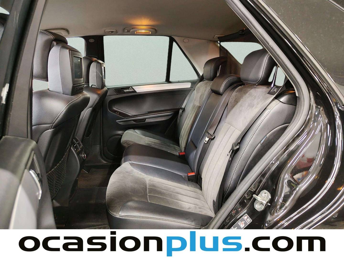 Foto asientos traseros Mercedes Clase M Mercedes Clase M ML 320 CDI (224 CV)
