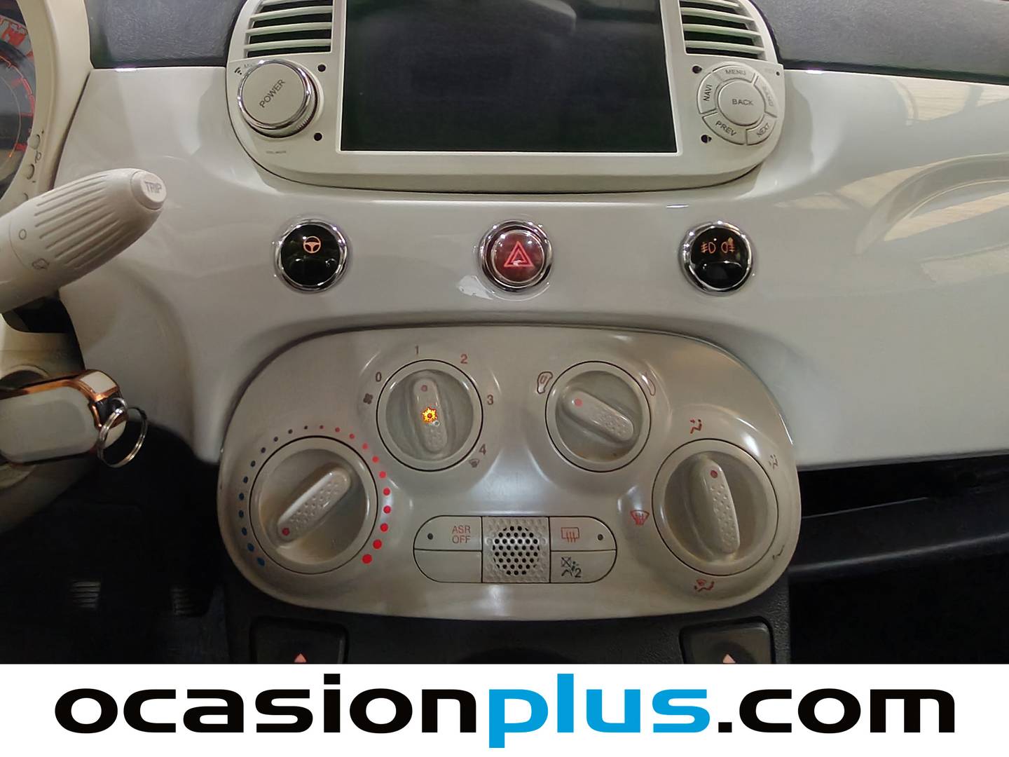 Equipamiento del Fiat 500 Fiat 500 1.2 8v Lounge (69 CV)