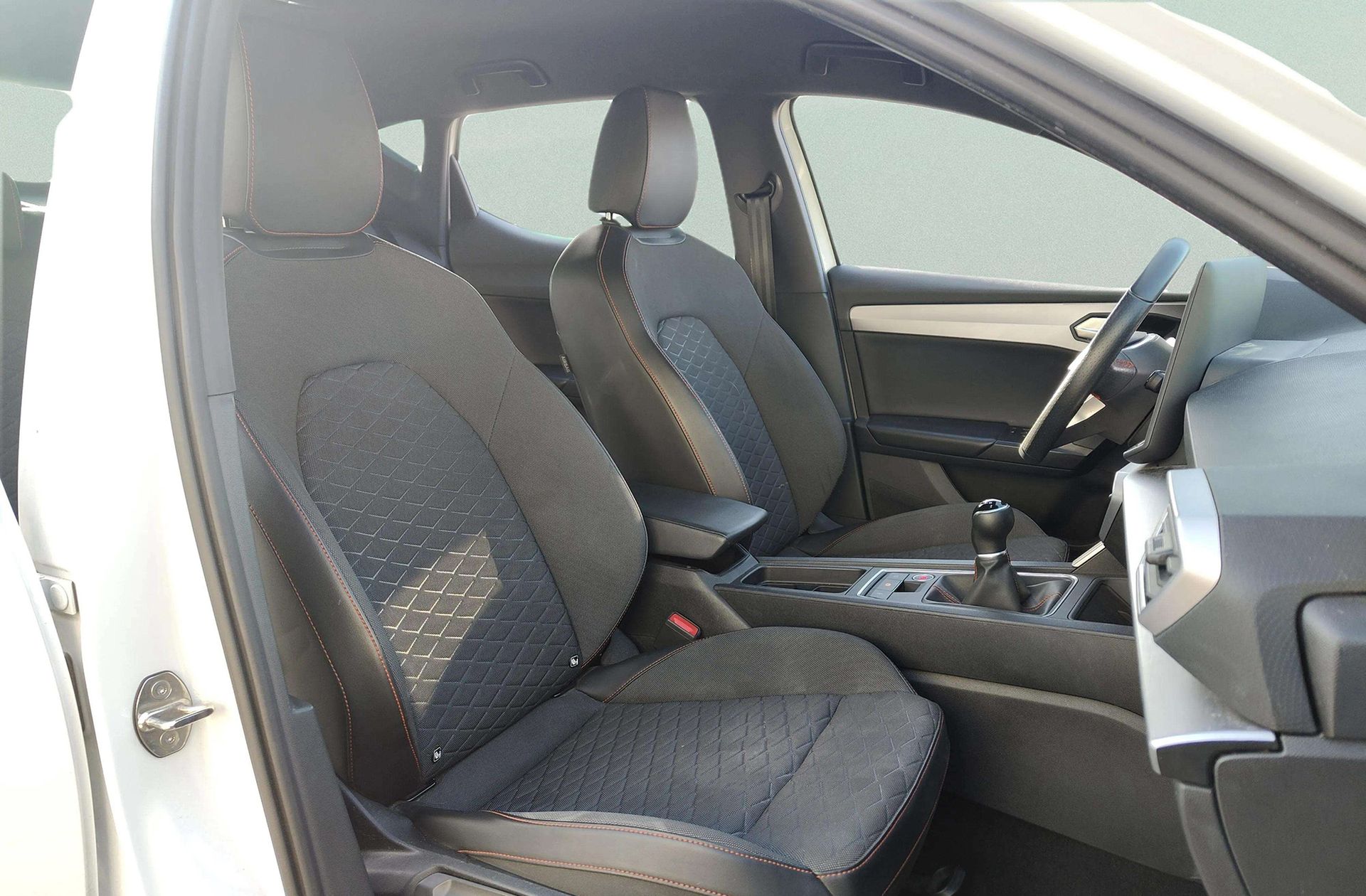 SEAT León 1.5 TSI FR 25 Aniversario - foto 19
