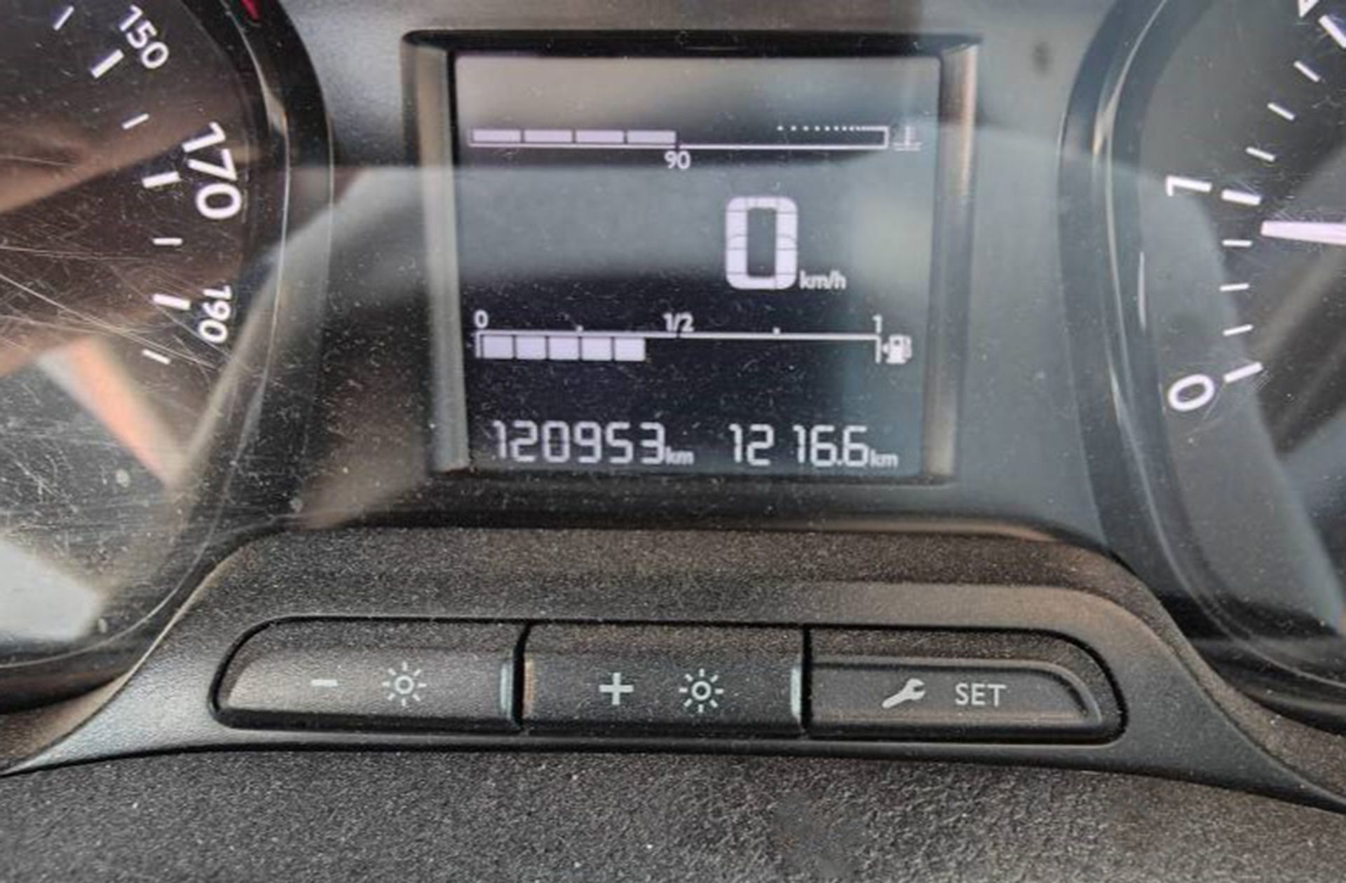 Peugeot Expert Furgon BlueHDi 100 Pro Standard - foto 7