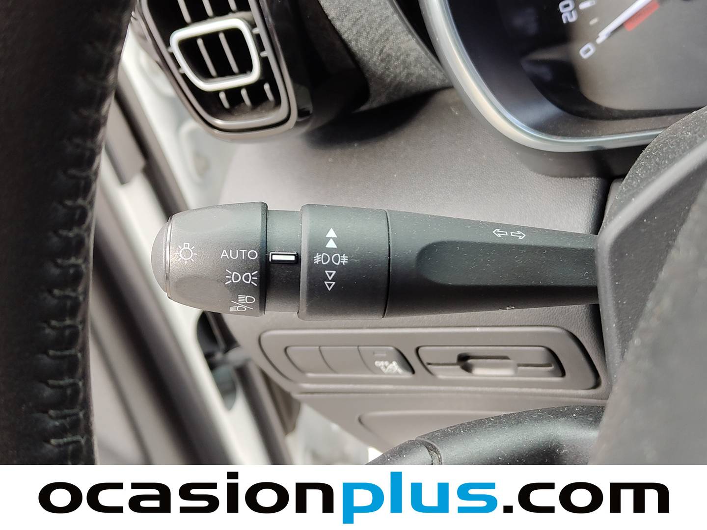 Foto Citroën C3 Aircross Citroen C3 Aircross PureTech 130 Shine Pack EAT6 (131 CV)