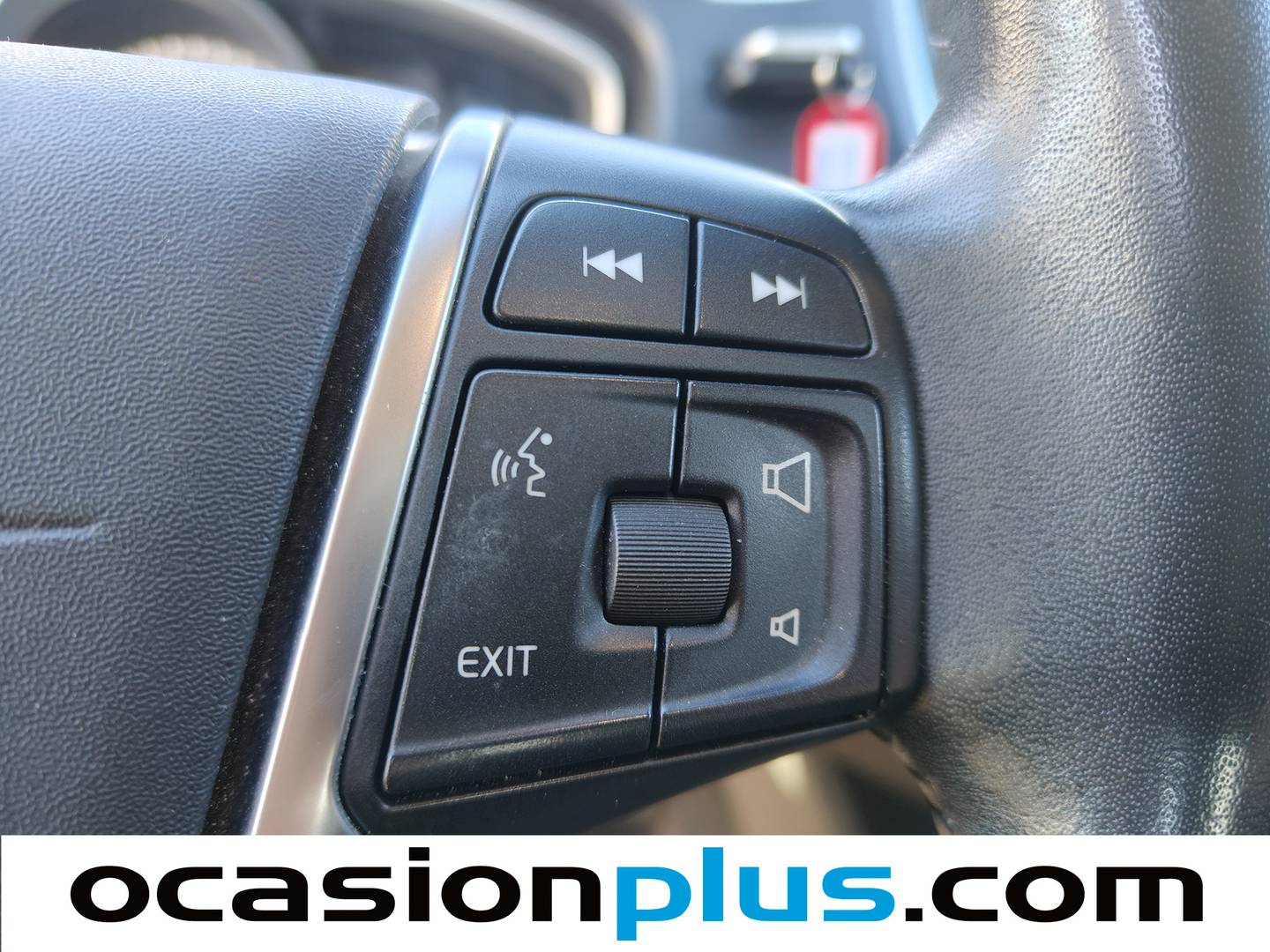 Foto Volvo V40 Volvo V40 D3 Momentum Auto (150 CV)