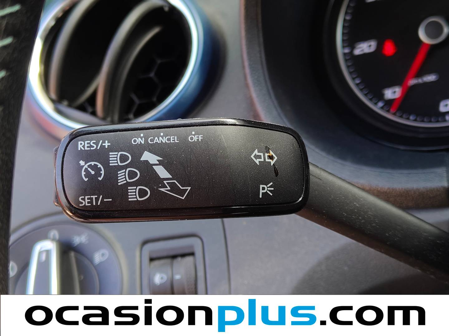 Extras y acabados del Seat Ibiza Seat Ibiza 1.4 TDI Style Connect  (90 CV)