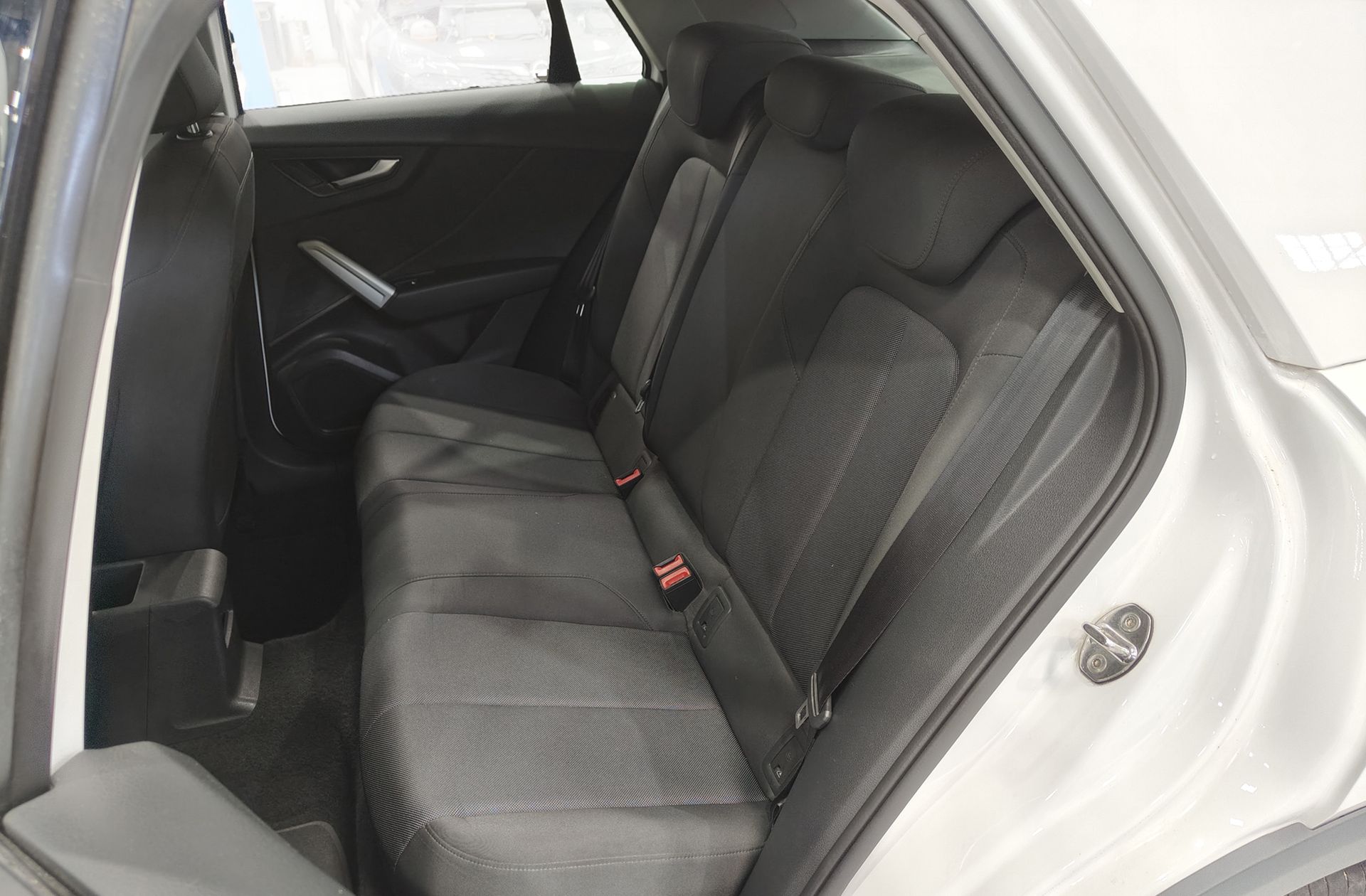 Audi Q2 30 TDI - foto 9