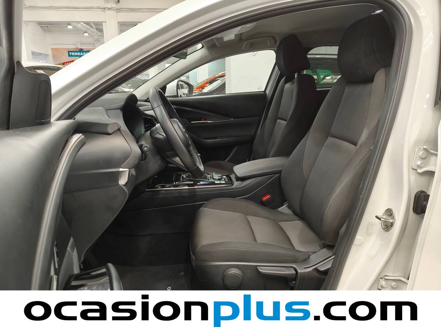 Foto asientos delanteros Mazda CX-30 Mazda CX-30 2.0 e-Skyactiv-G Zenith (122 CV)
