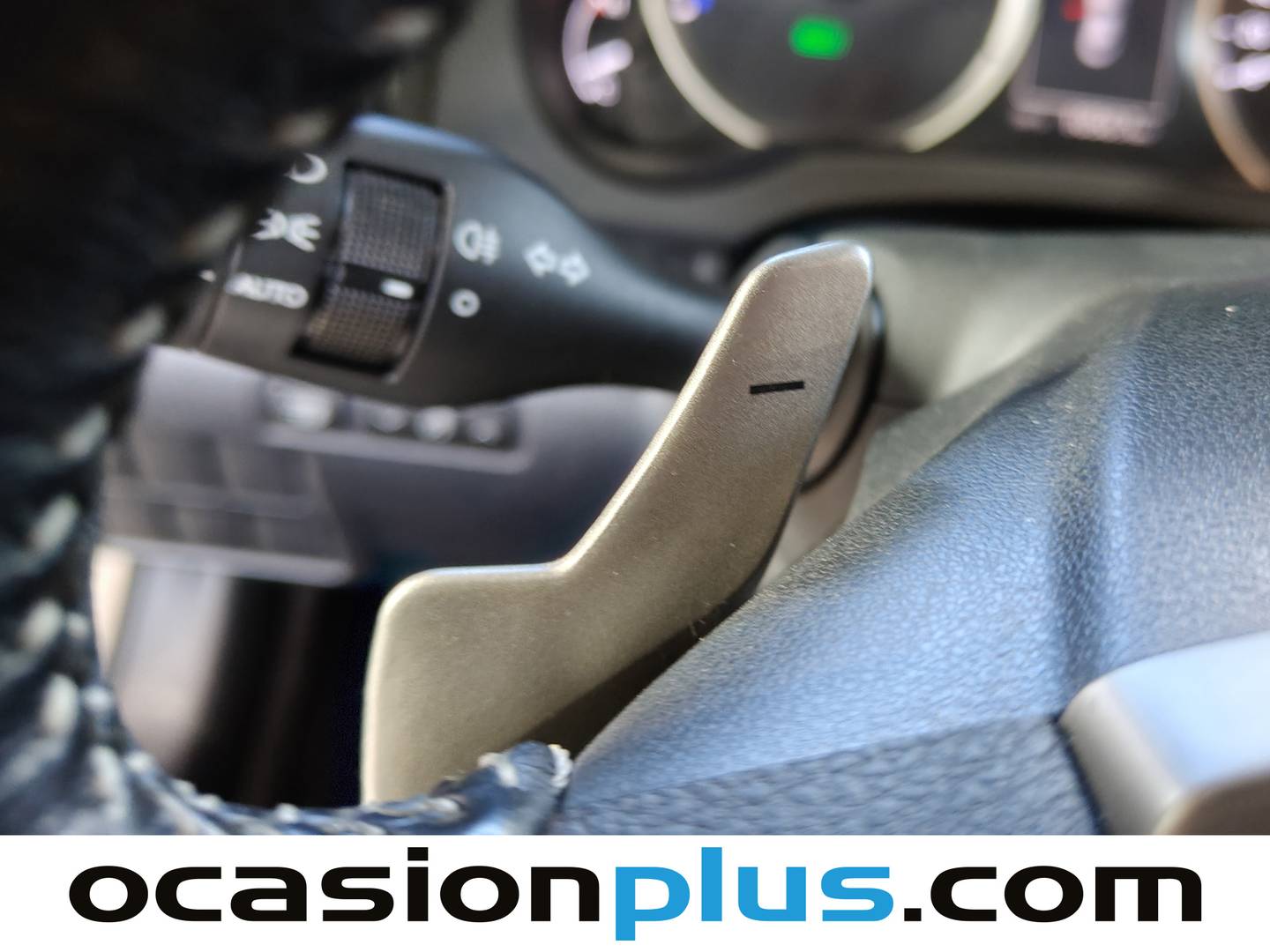 Lexus RC Lexus RC 300h Executive + TS (223 CV) al mejor precio
