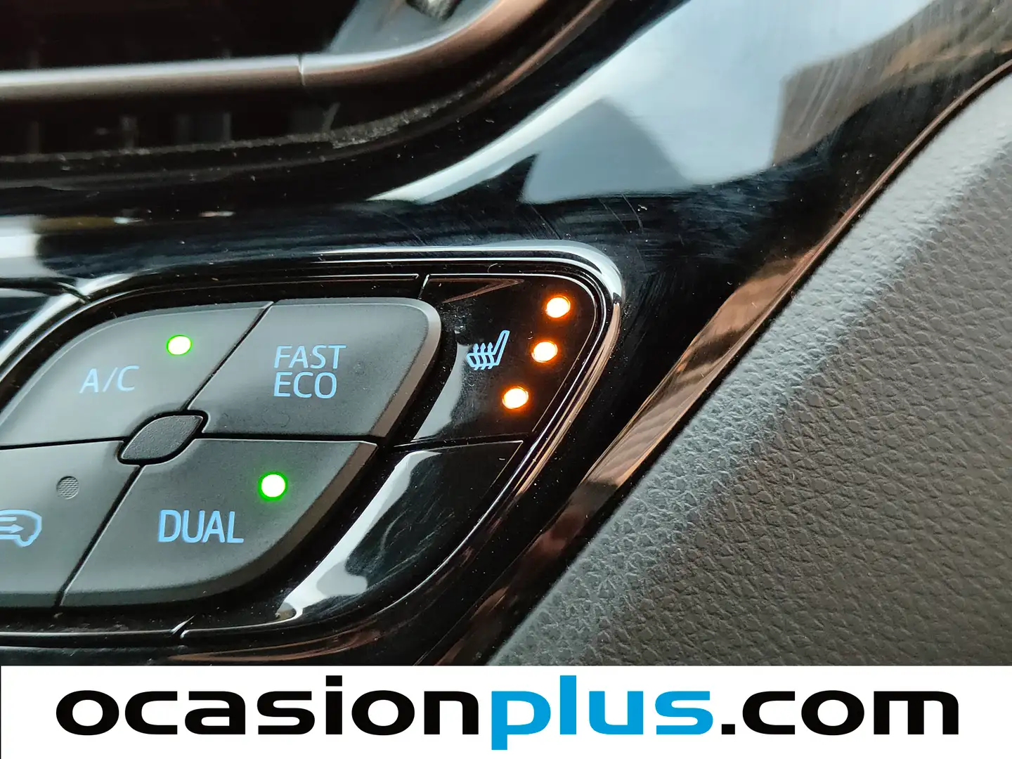 Foto Toyota C-HR Toyota C-HR 180H Kaji Edition (184 CV)